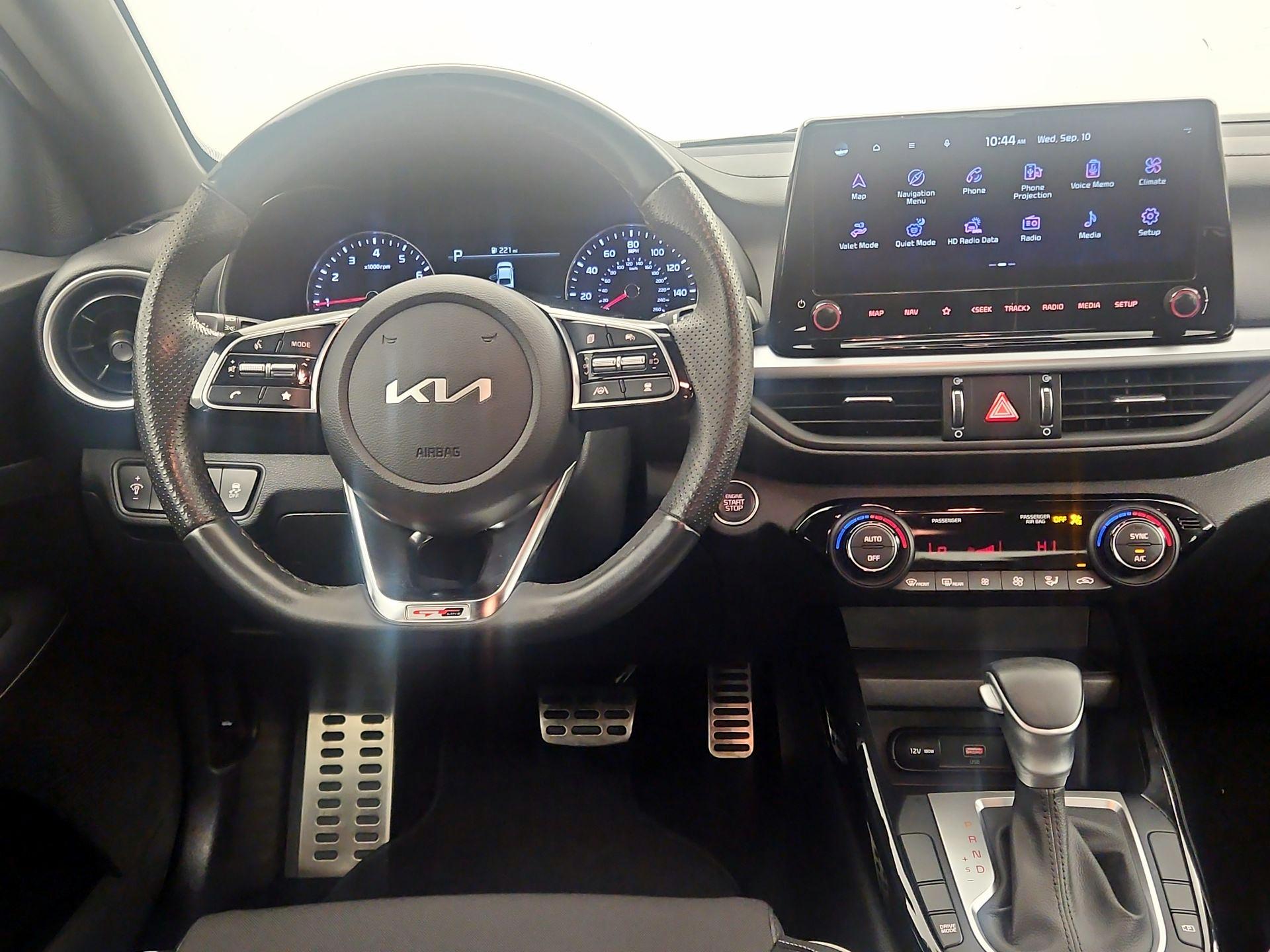 Thumbnail: 2023 Kia Forte - 10