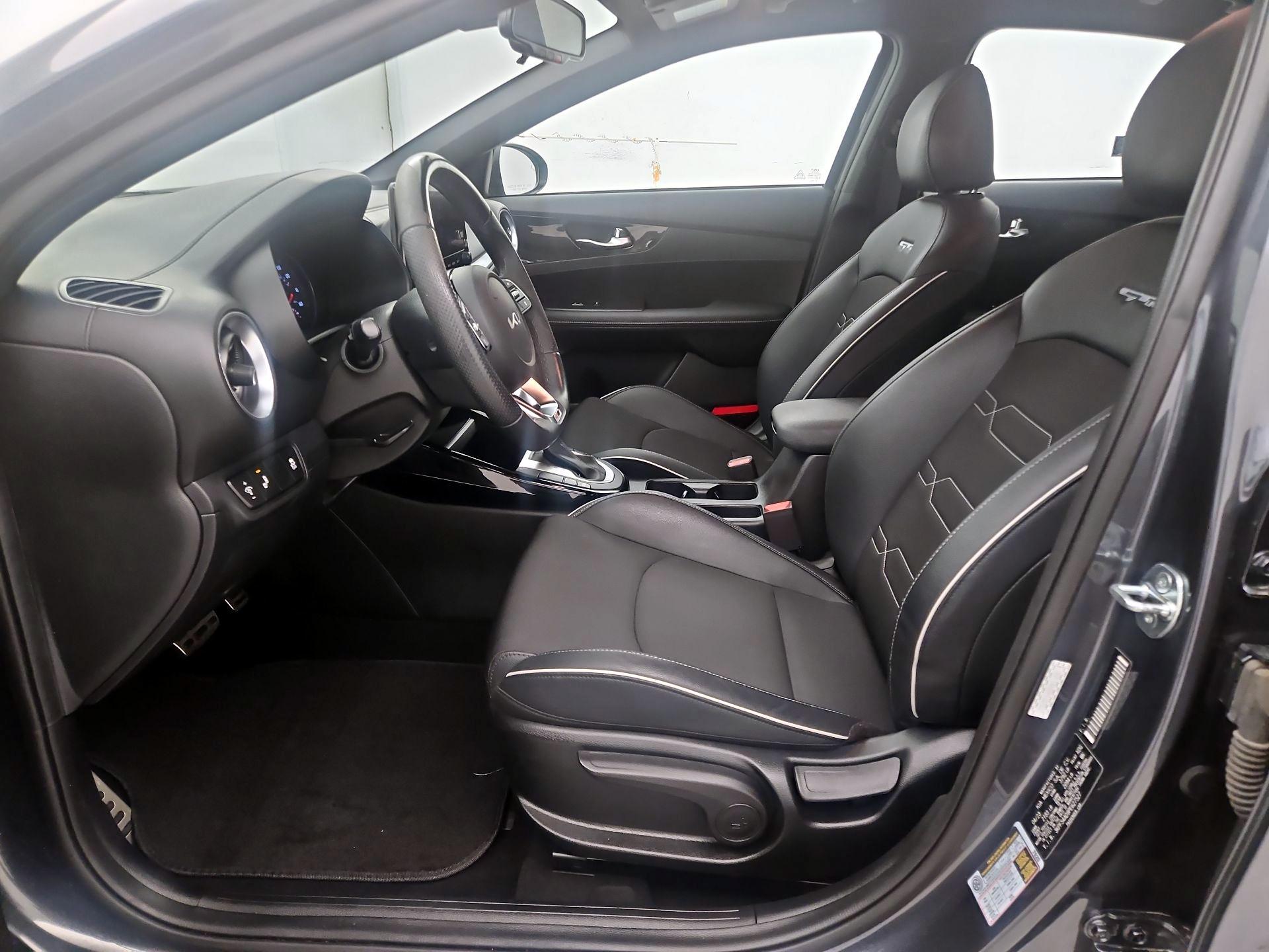 Thumbnail: 2023 Kia Forte - 11