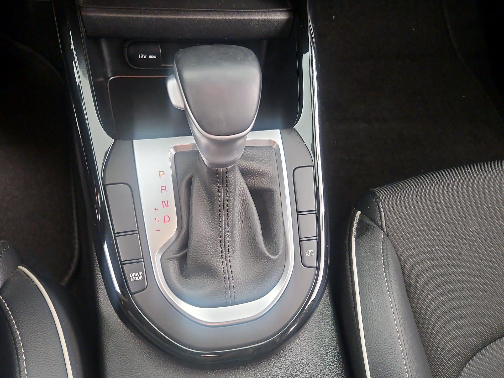 Thumbnail: 2023 Kia Forte - 17