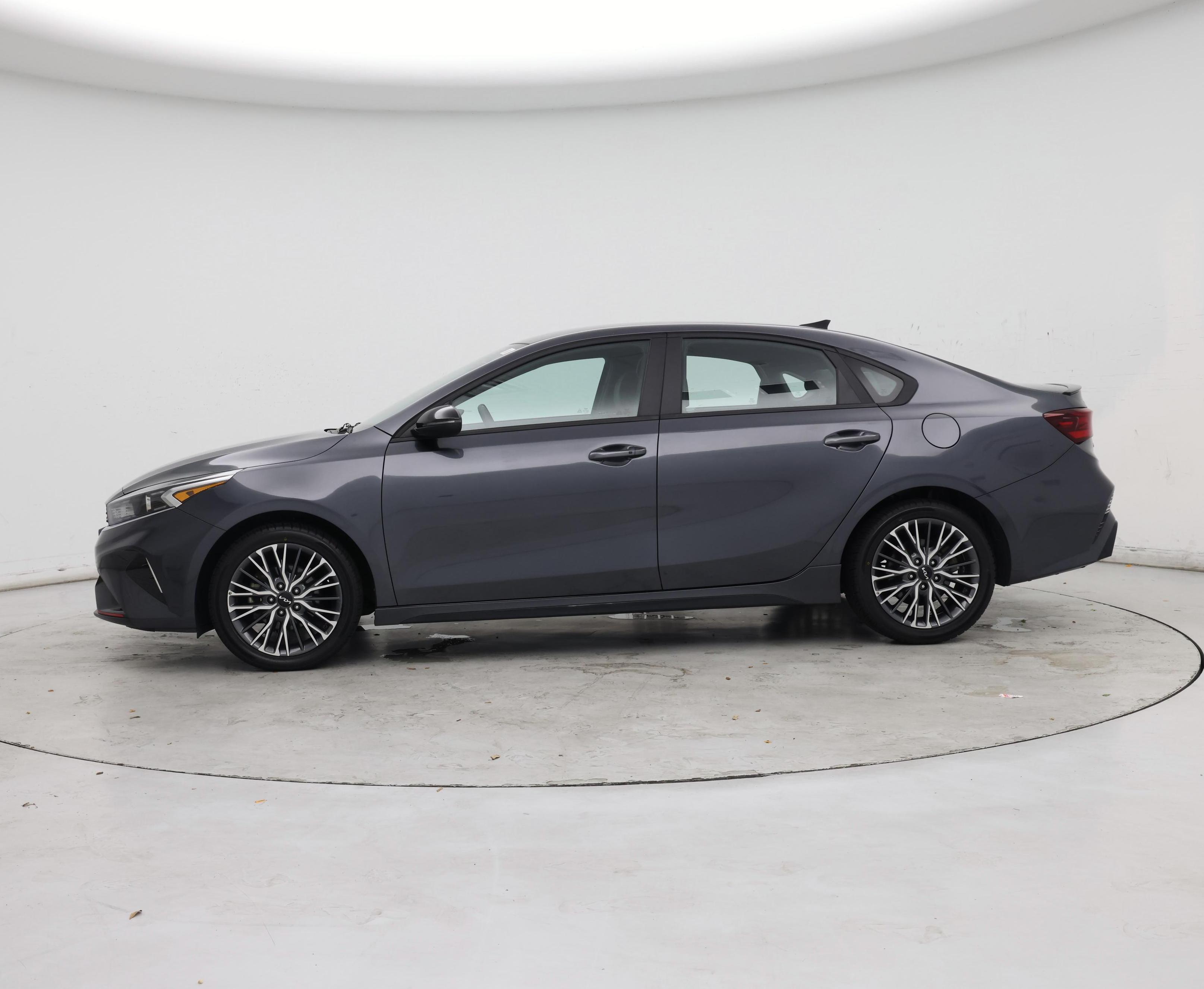 Thumbnail: 2023 Kia Forte - 3