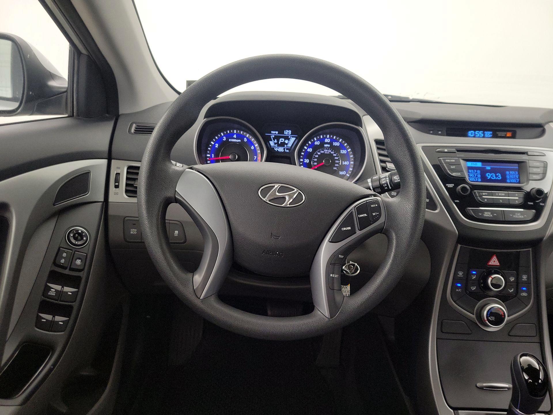 Thumbnail: 2016 Hyundai Elantra - 10