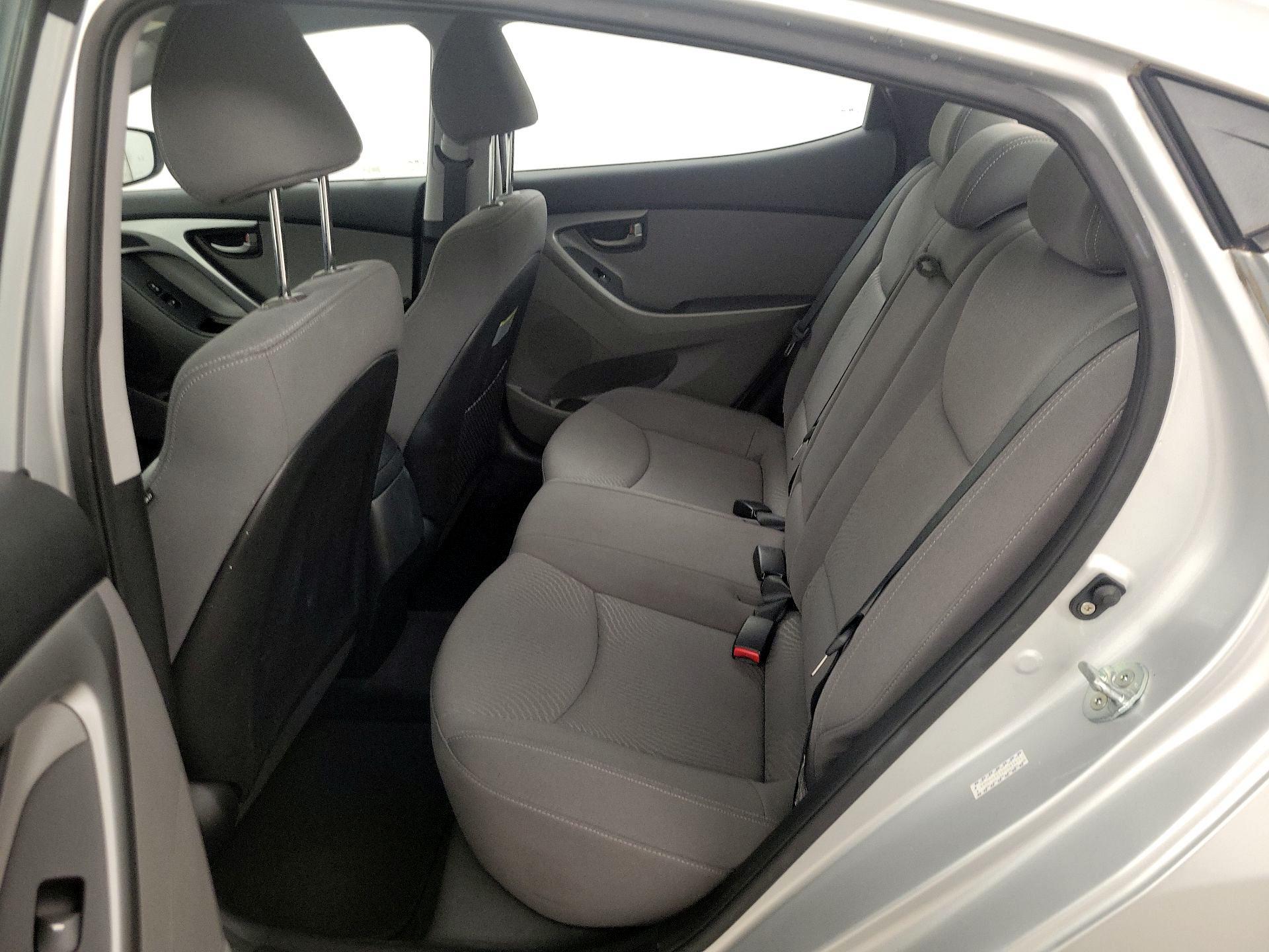 Thumbnail: 2016 Hyundai Elantra - 18