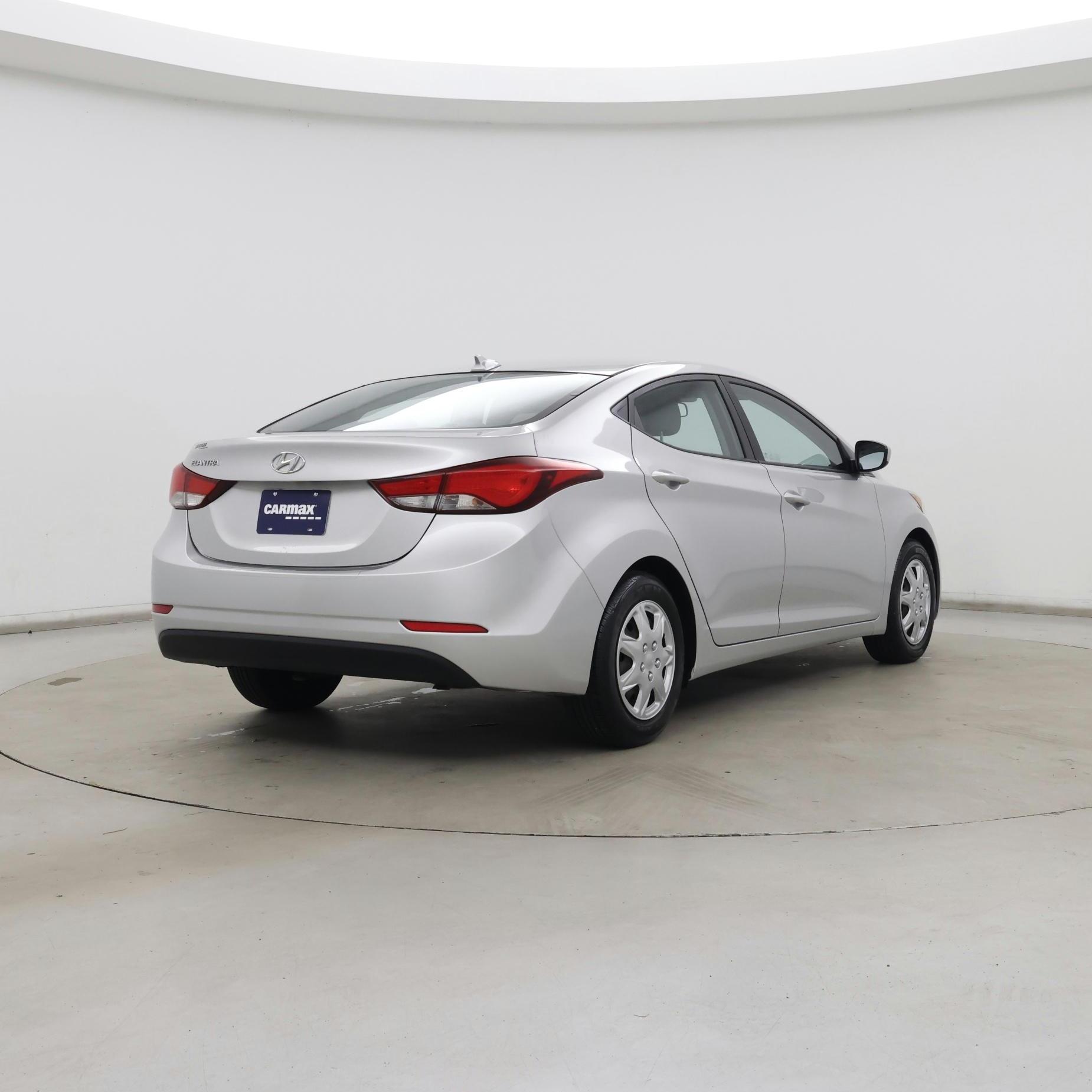 Thumbnail: 2016 Hyundai Elantra - 8