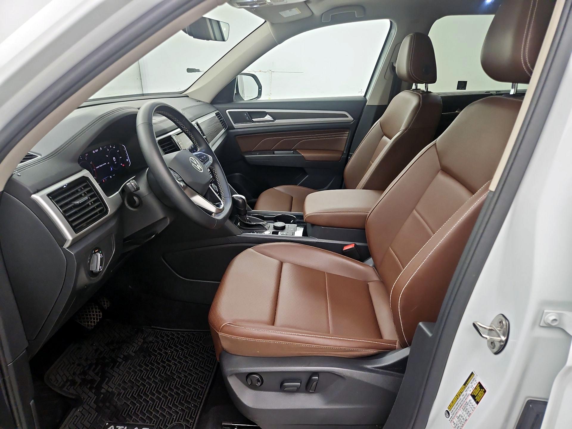 Thumbnail: 2022 Volkswagen Atlas - 11