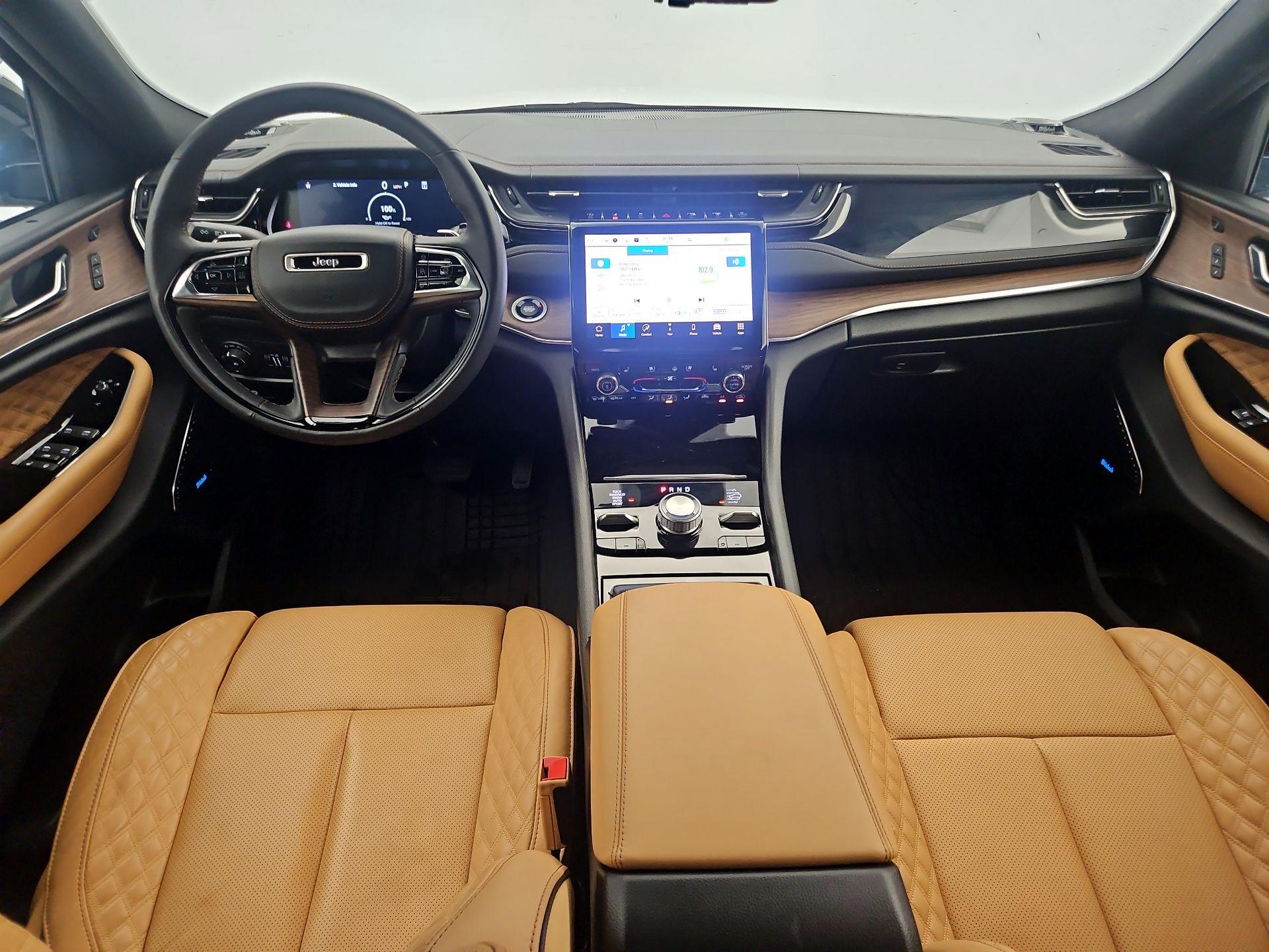 Thumbnail: 2024 Jeep Grand Cherokee - 9
