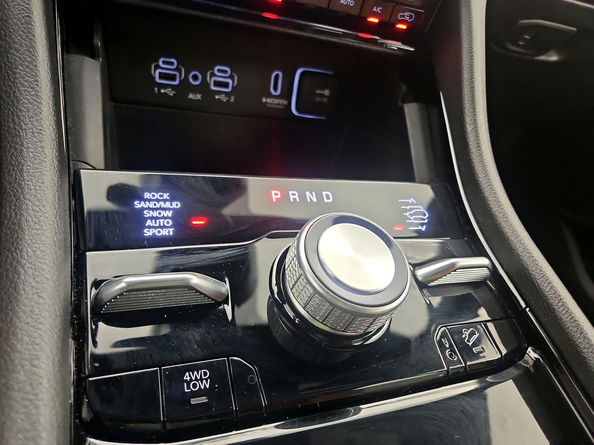 Thumbnail: 2024 Jeep Grand Cherokee - 18