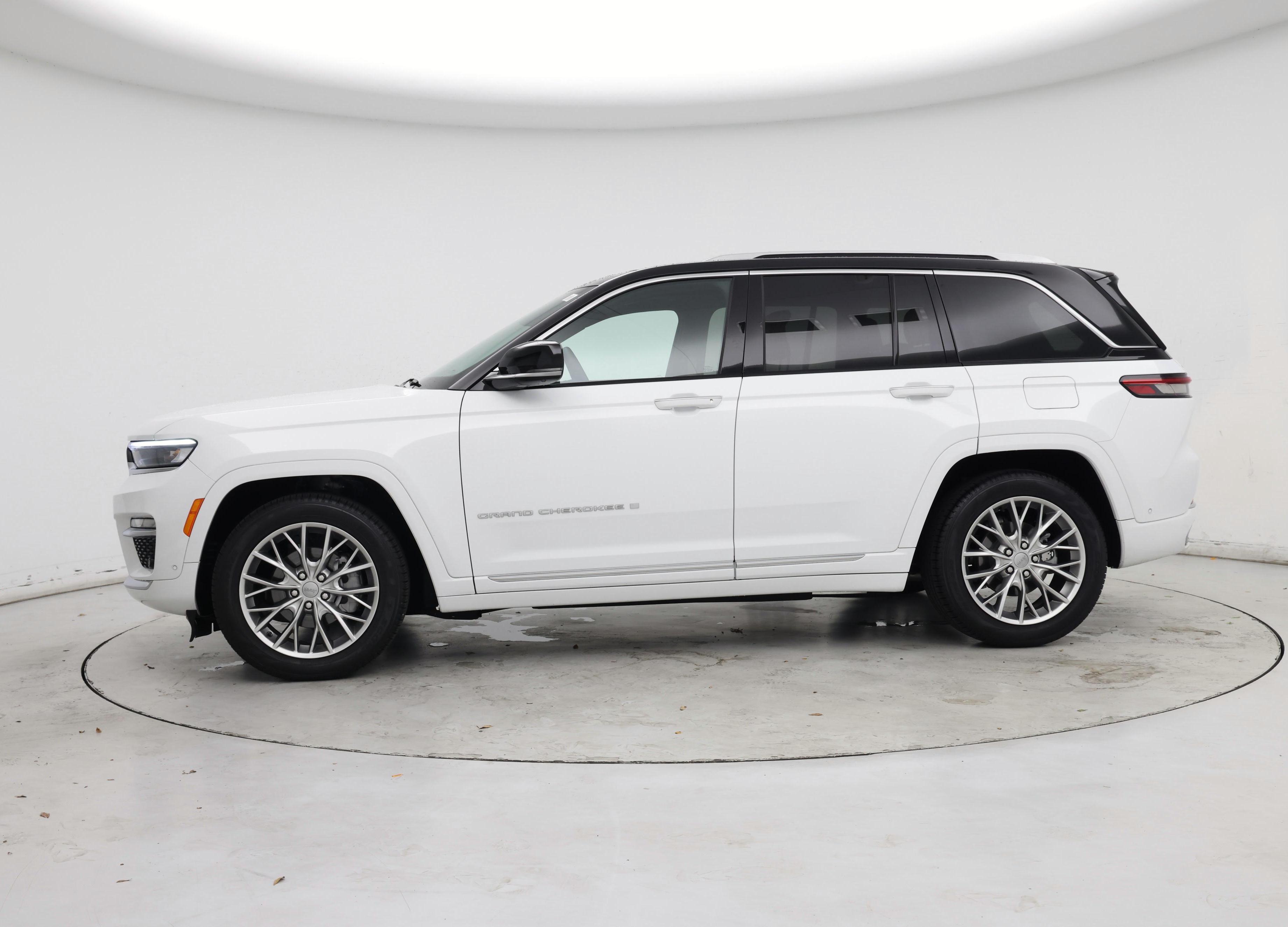 Thumbnail: 2024 Jeep Grand Cherokee - 3