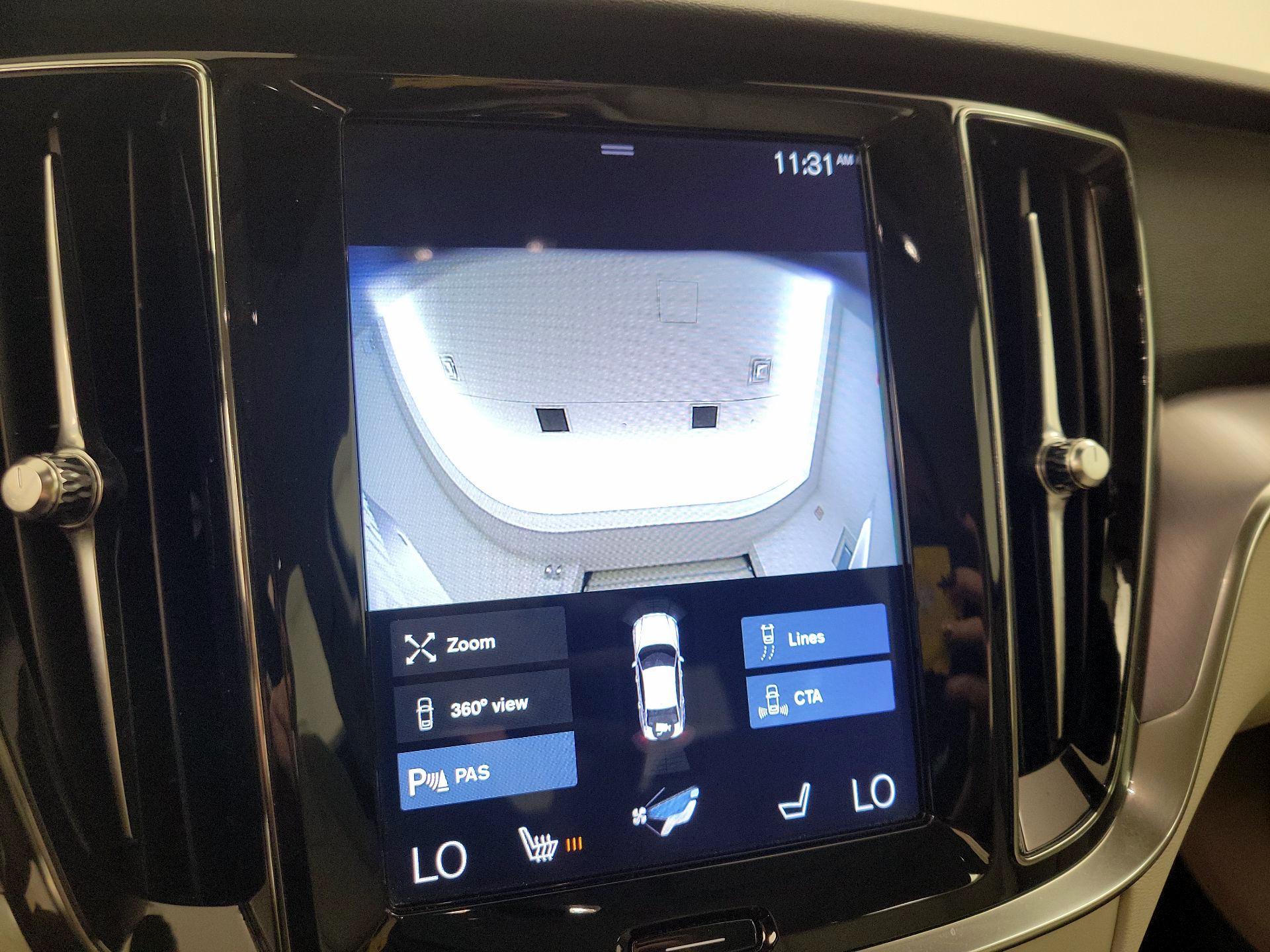 Thumbnail: 2019 Volvo S60 - 15