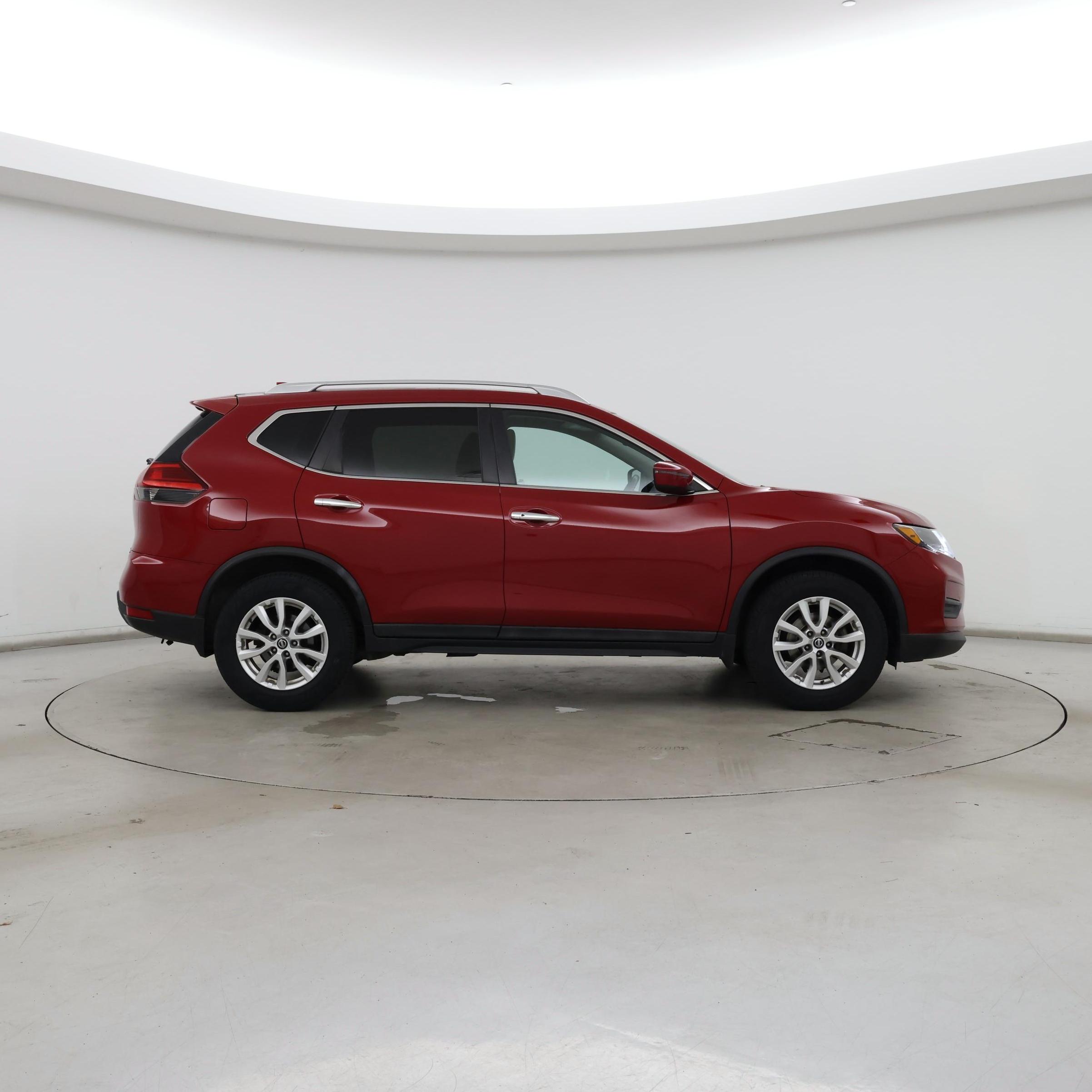 Thumbnail: 2017 Nissan Rogue - 7