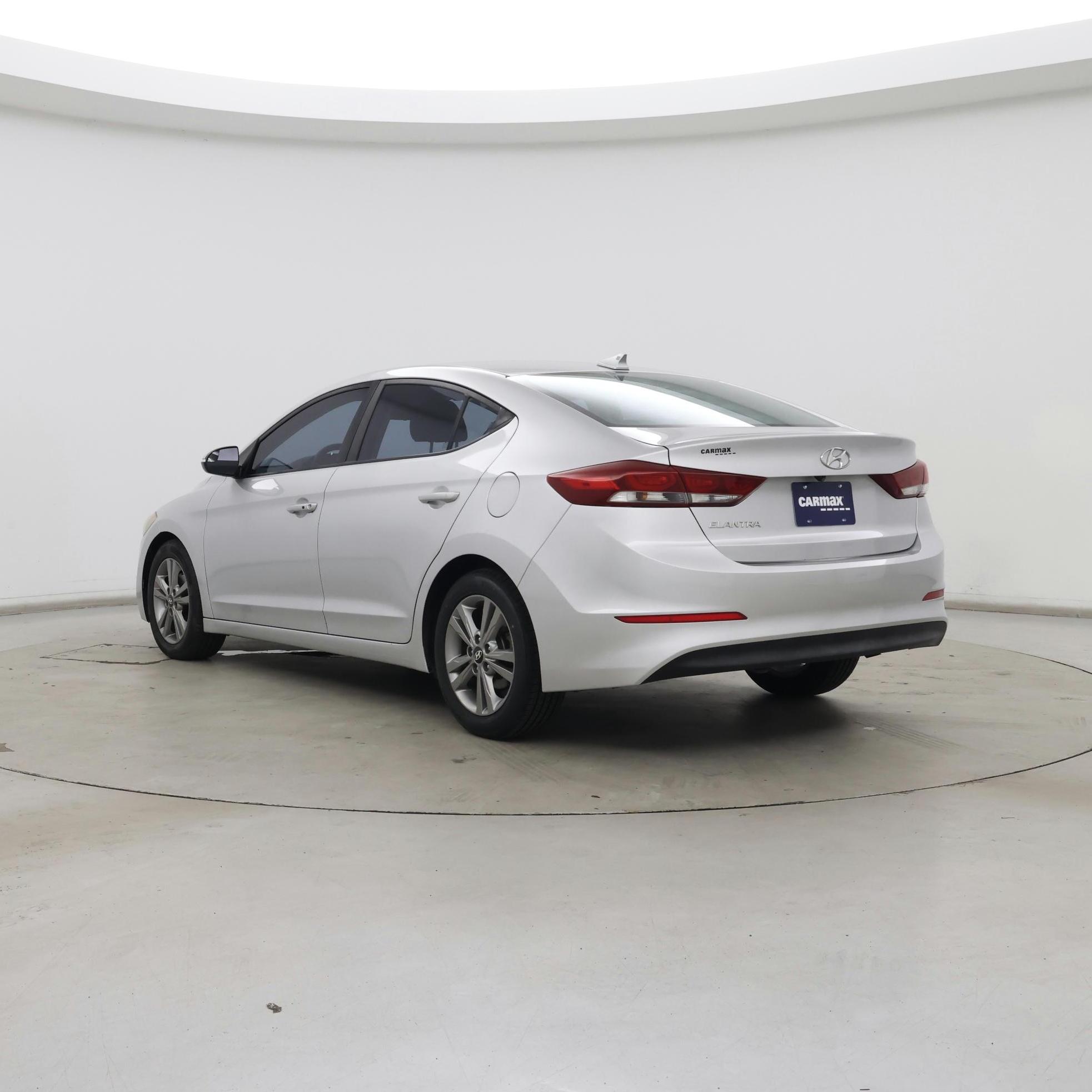 Thumbnail: 2018 Hyundai Elantra - 2
