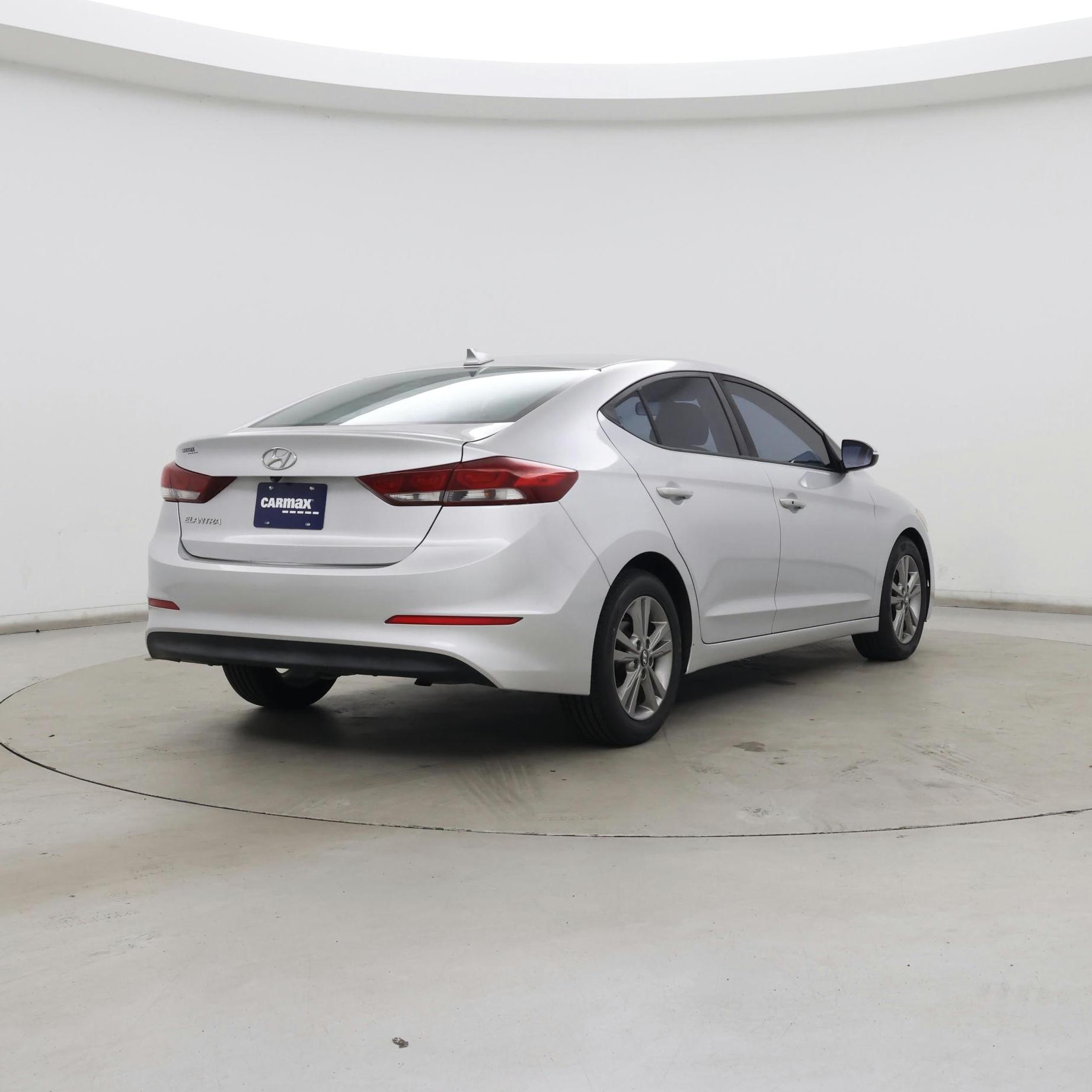 Thumbnail: 2018 Hyundai Elantra - 8