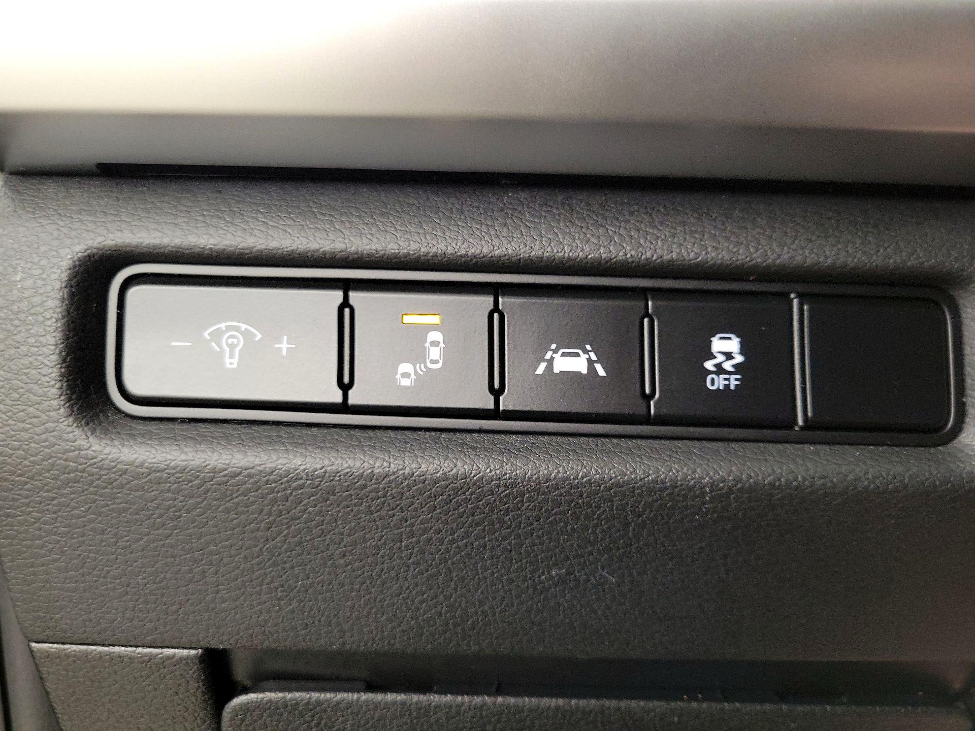 Thumbnail: 2020 Kia Telluride - 13