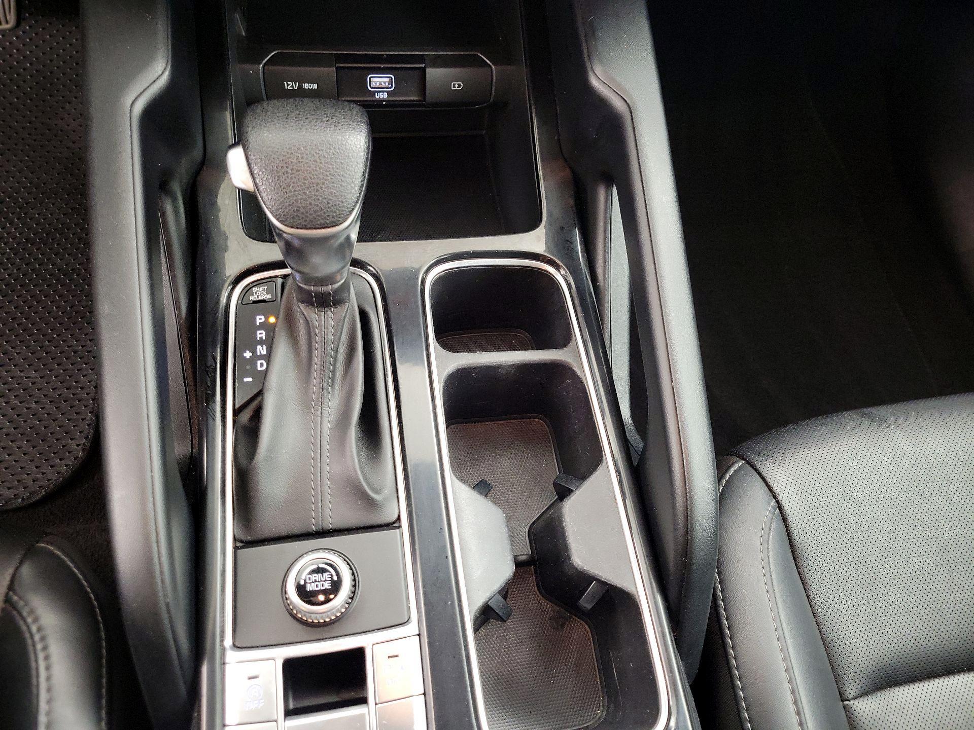 Thumbnail: 2020 Kia Telluride - 17