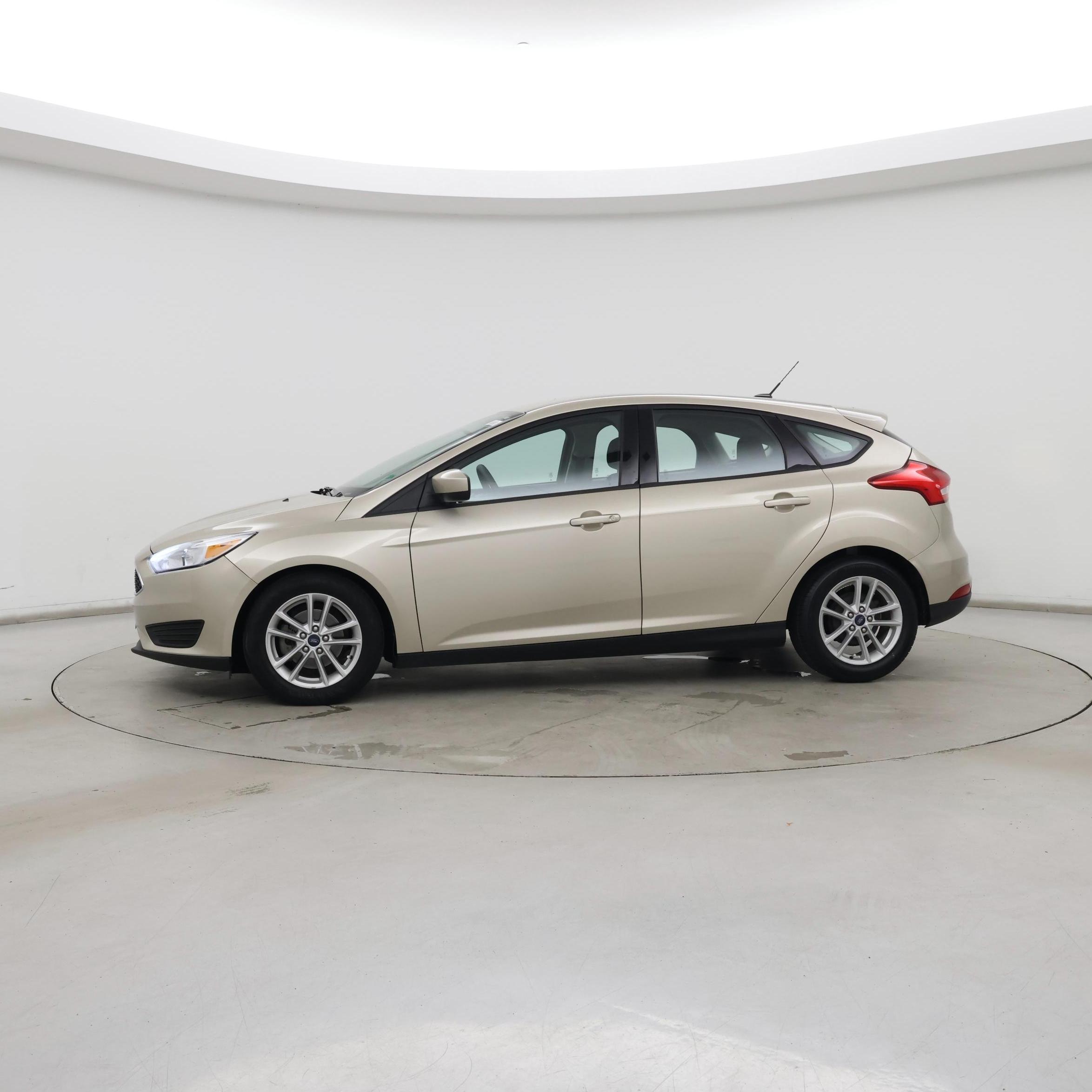 Thumbnail: 2018 Ford Focus - 3