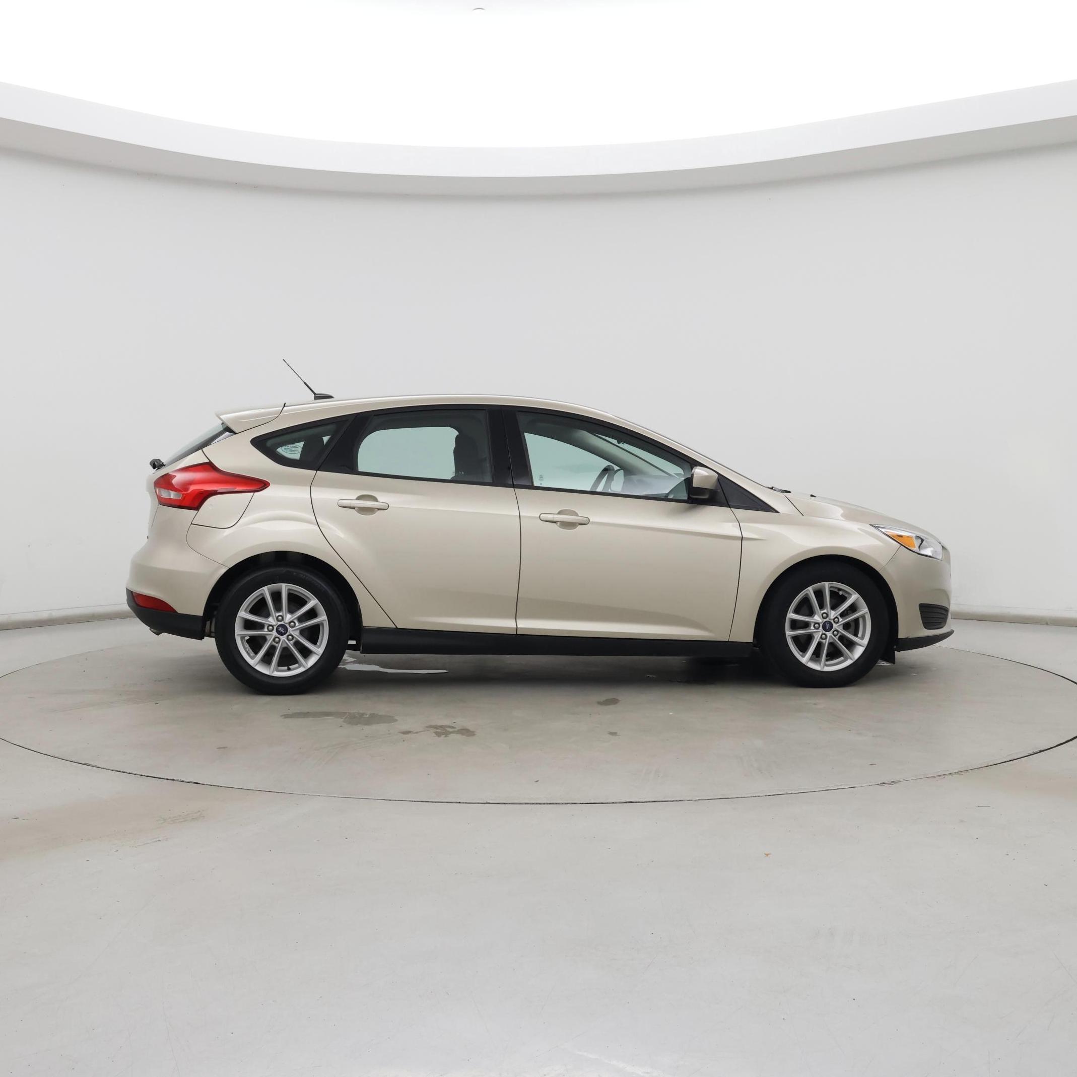 Thumbnail: 2018 Ford Focus - 7