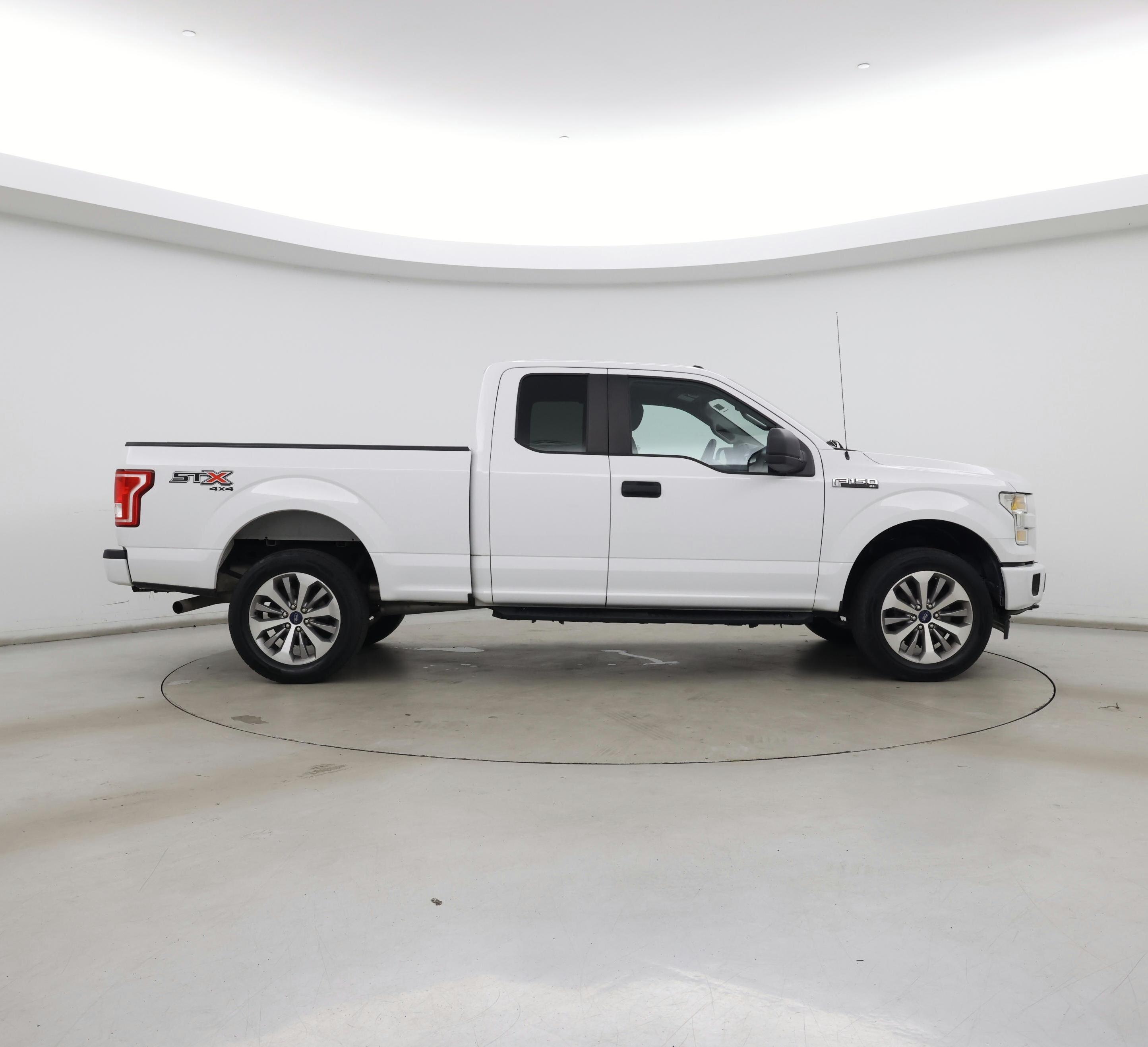 Thumbnail: 2017 Ford F-150 - 7
