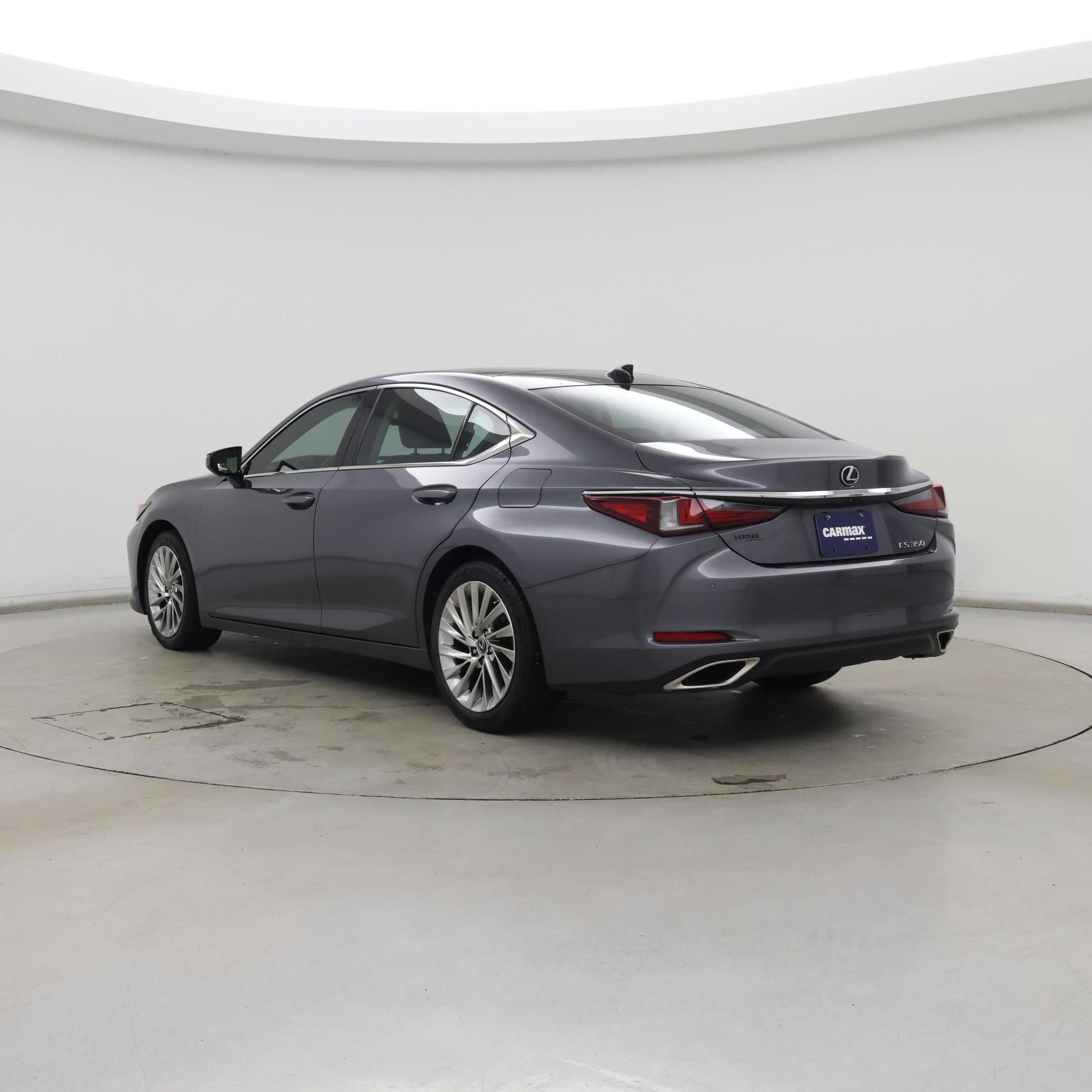 Thumbnail: 2019 Lexus ES - 2