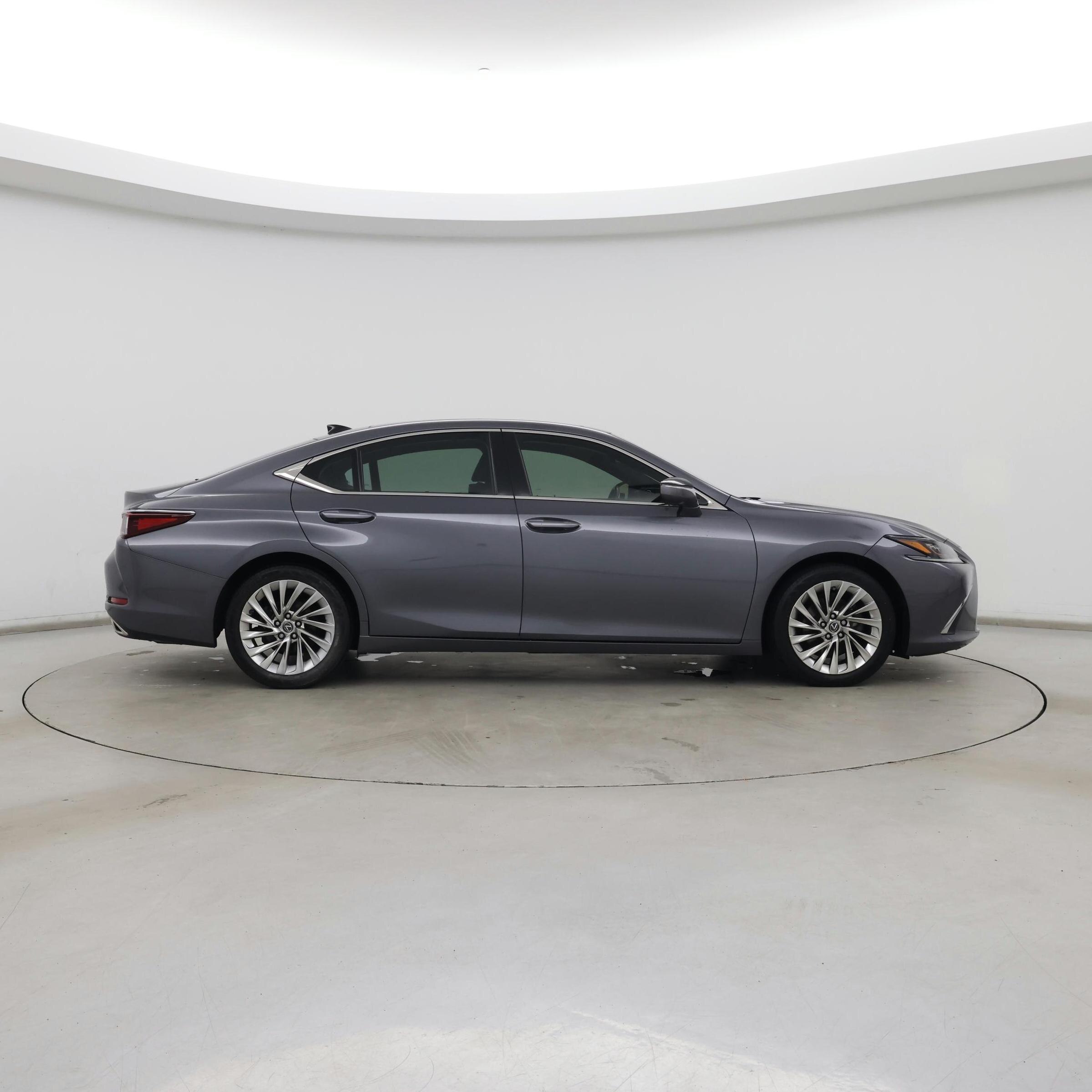 Thumbnail: 2019 Lexus ES - 7