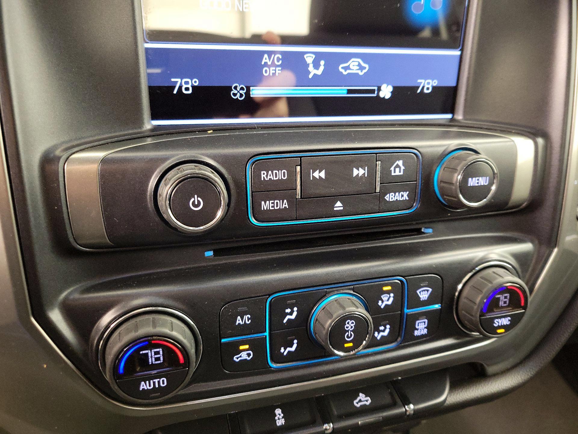 Thumbnail: 2019 Chevrolet Silverado 1500 - 16