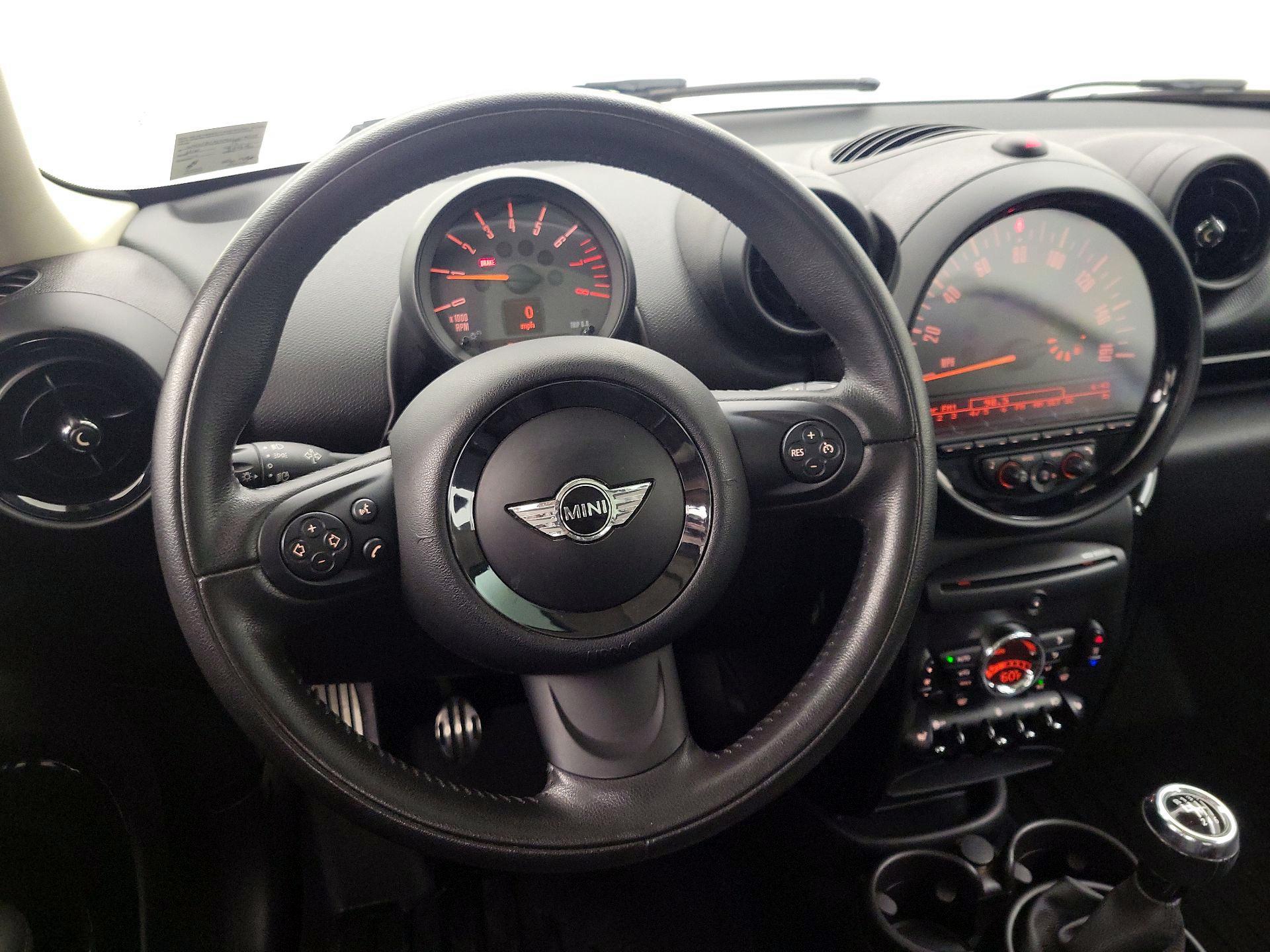 Thumbnail: 2015 MINI Cooper Countryman - 10