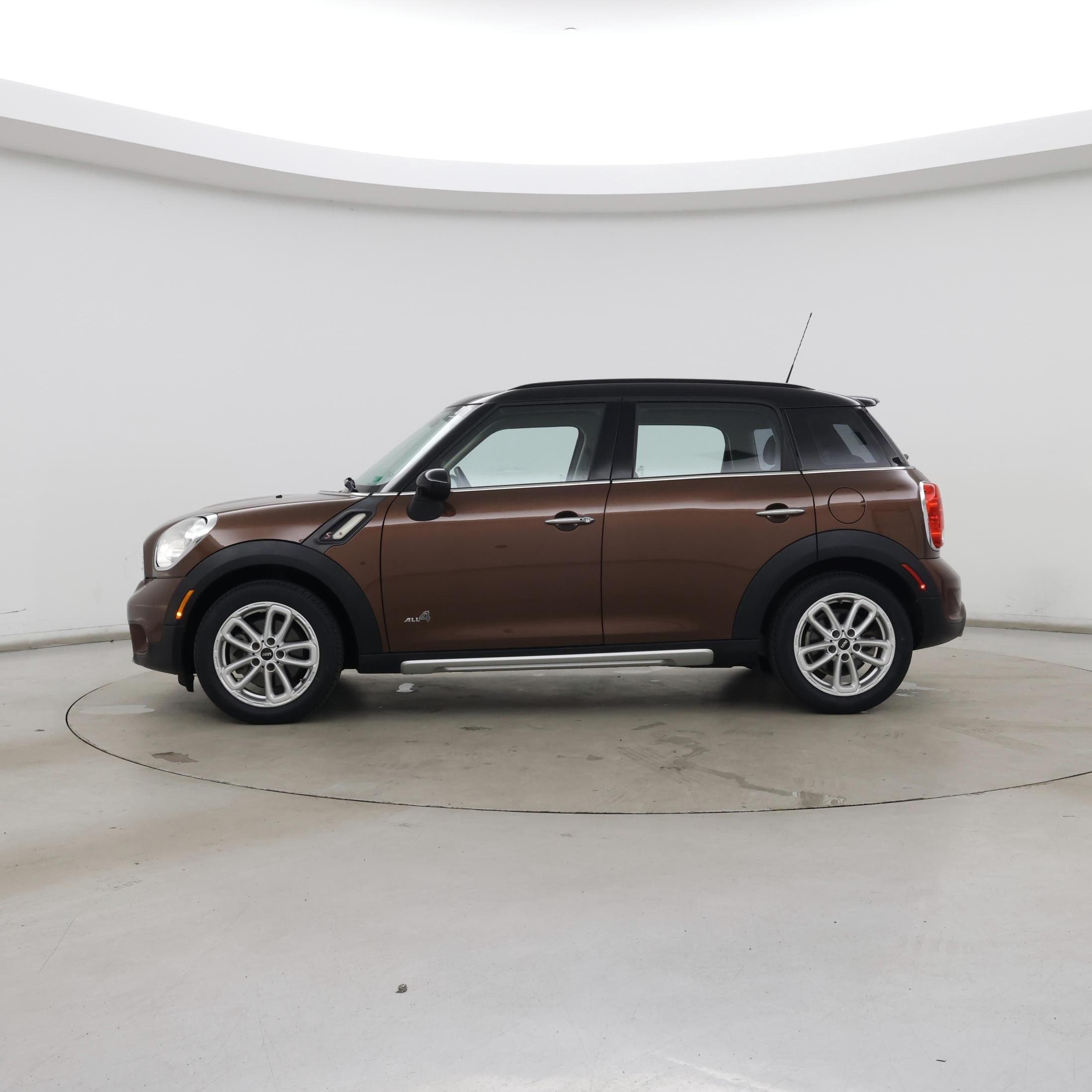 Thumbnail: 2015 MINI Cooper Countryman - 3