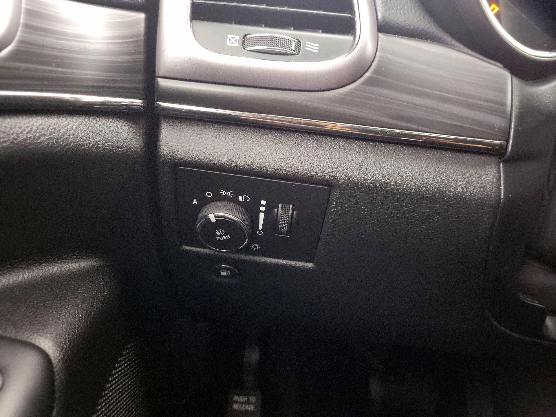 Thumbnail: 2019 Jeep Grand Cherokee - 13