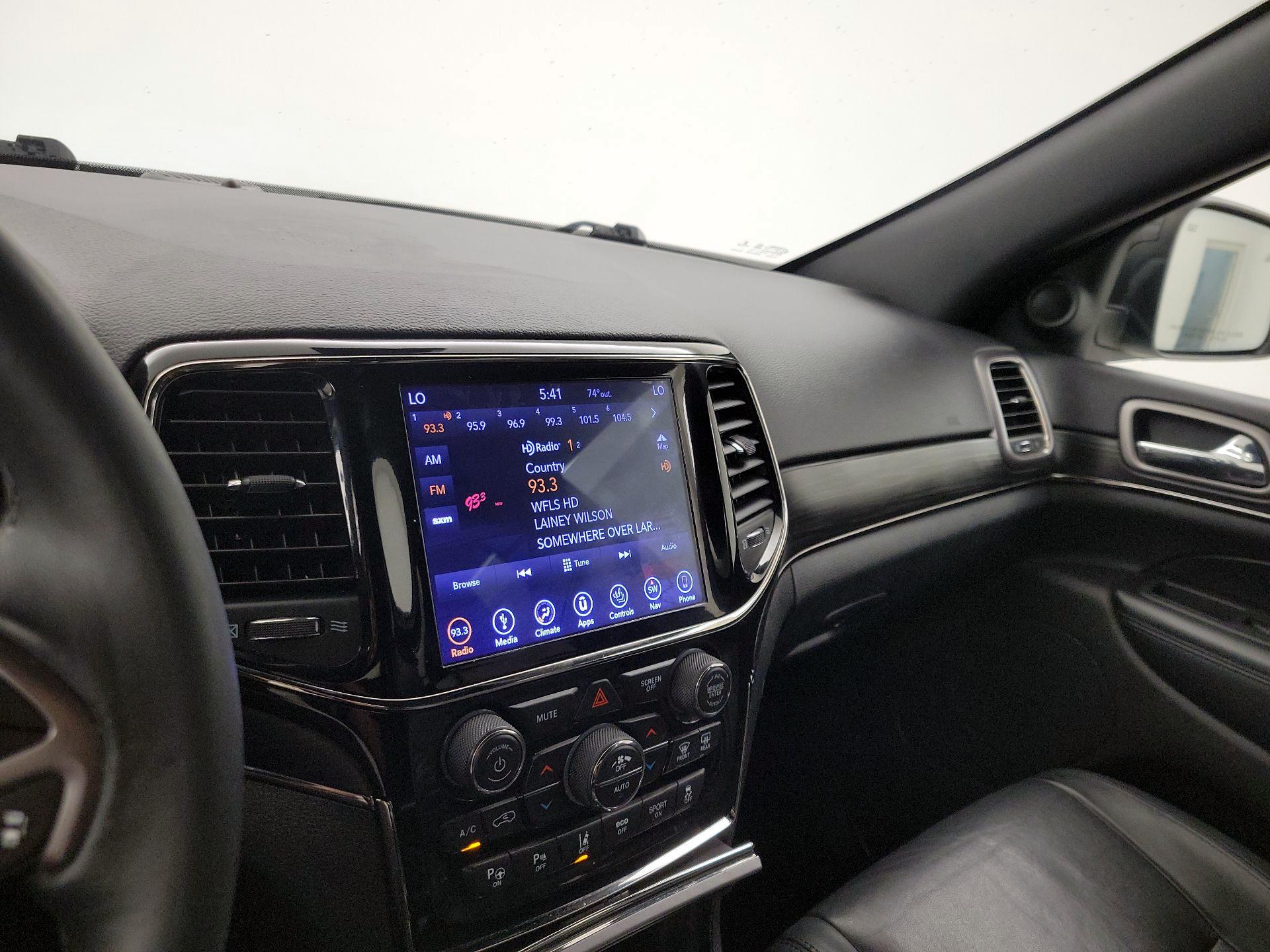 Thumbnail: 2019 Jeep Grand Cherokee - 16