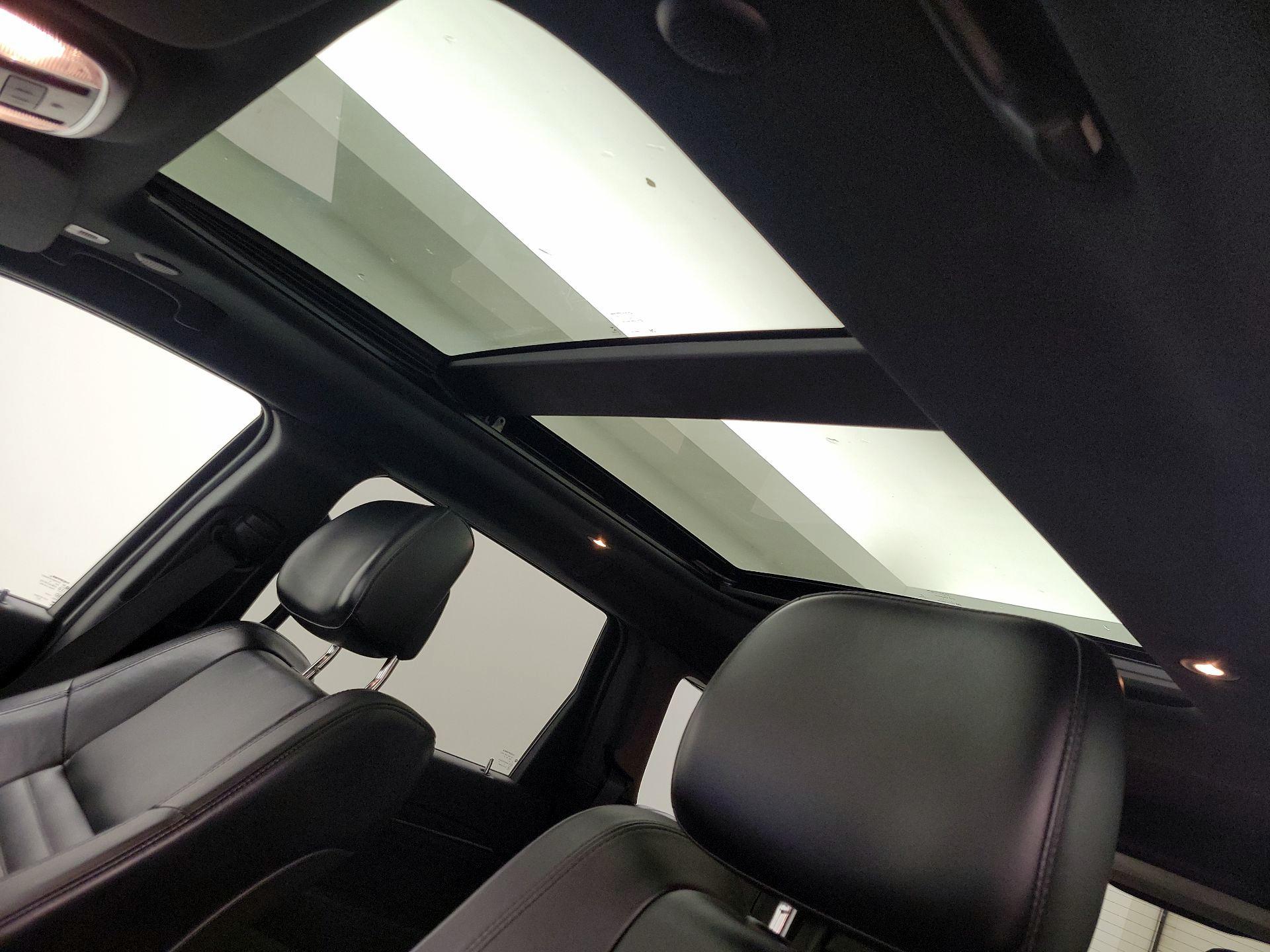 Thumbnail: 2019 Jeep Grand Cherokee - 20