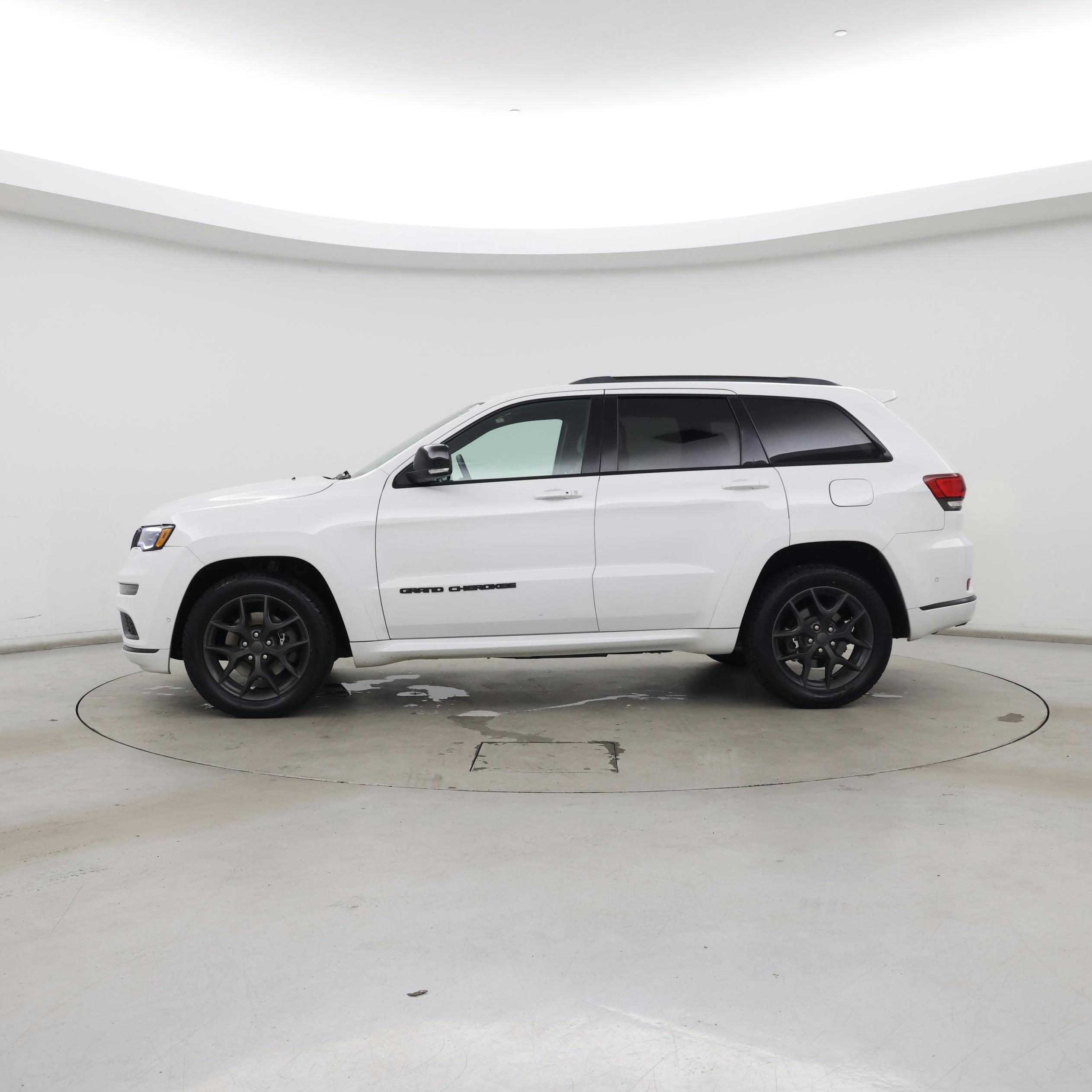 Thumbnail: 2019 Jeep Grand Cherokee - 3