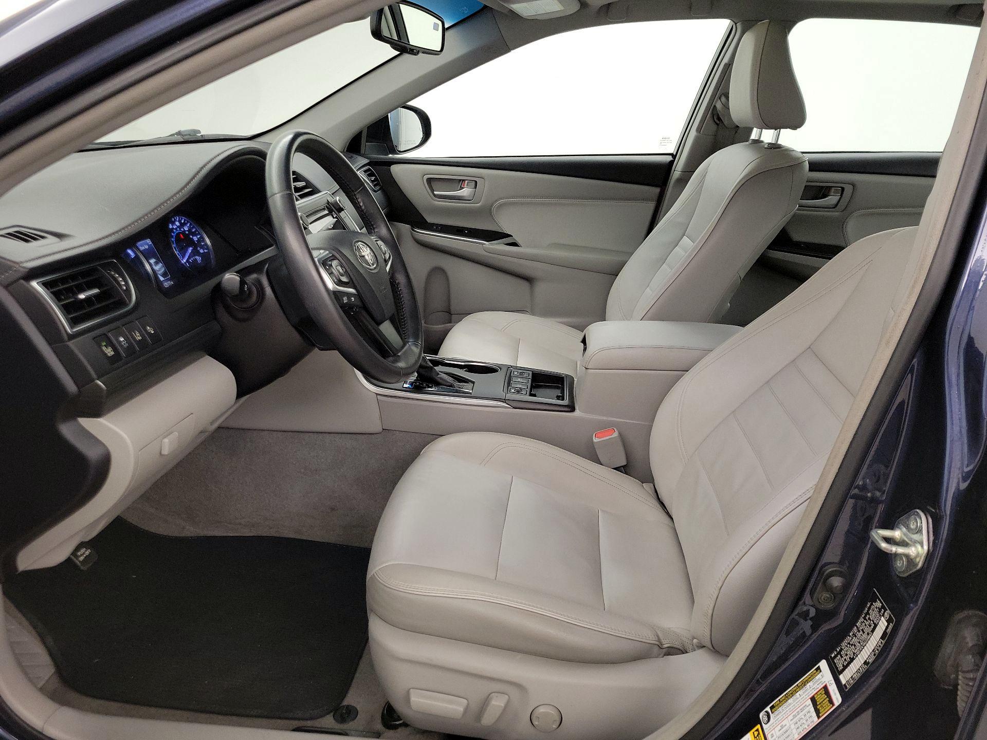 Thumbnail: 2017 Toyota Camry - 11