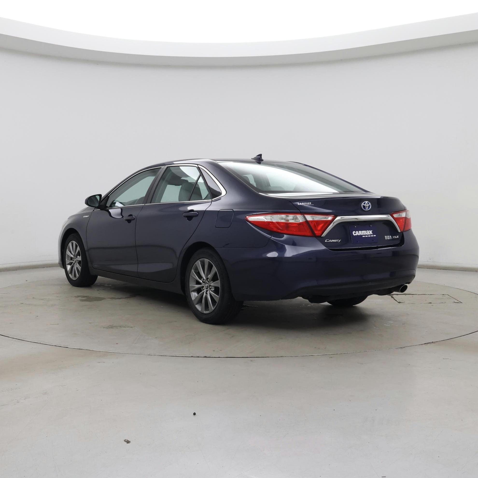 Thumbnail: 2017 Toyota Camry - 2