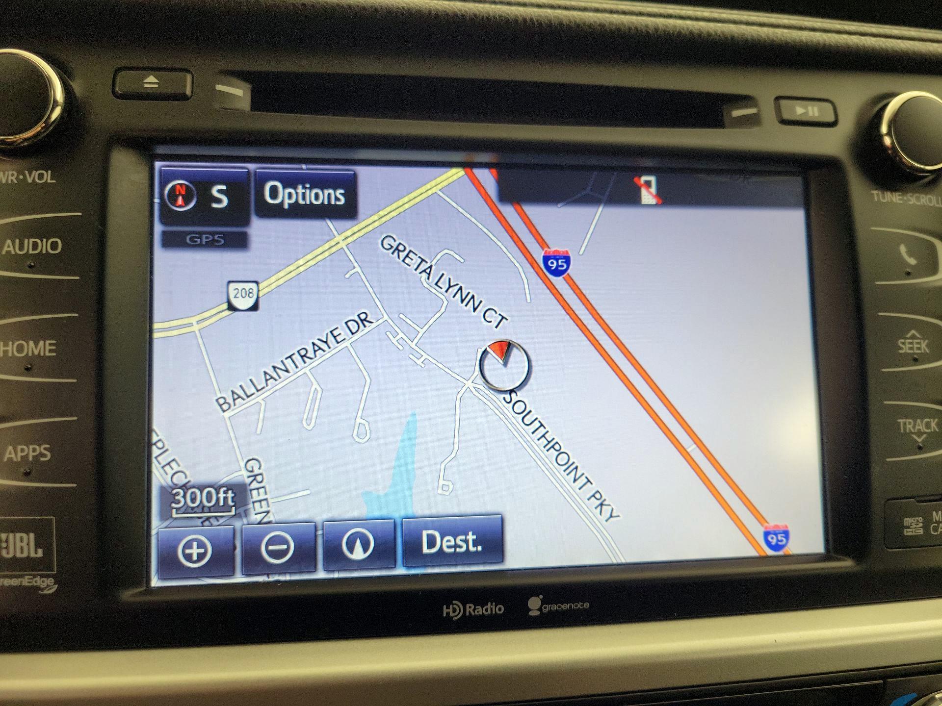 Thumbnail: 2015 Toyota Highlander - 14