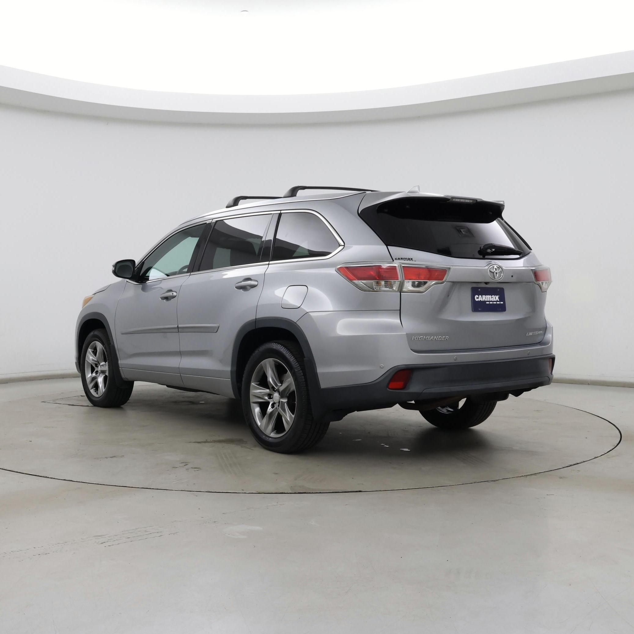 Thumbnail: 2015 Toyota Highlander - 2