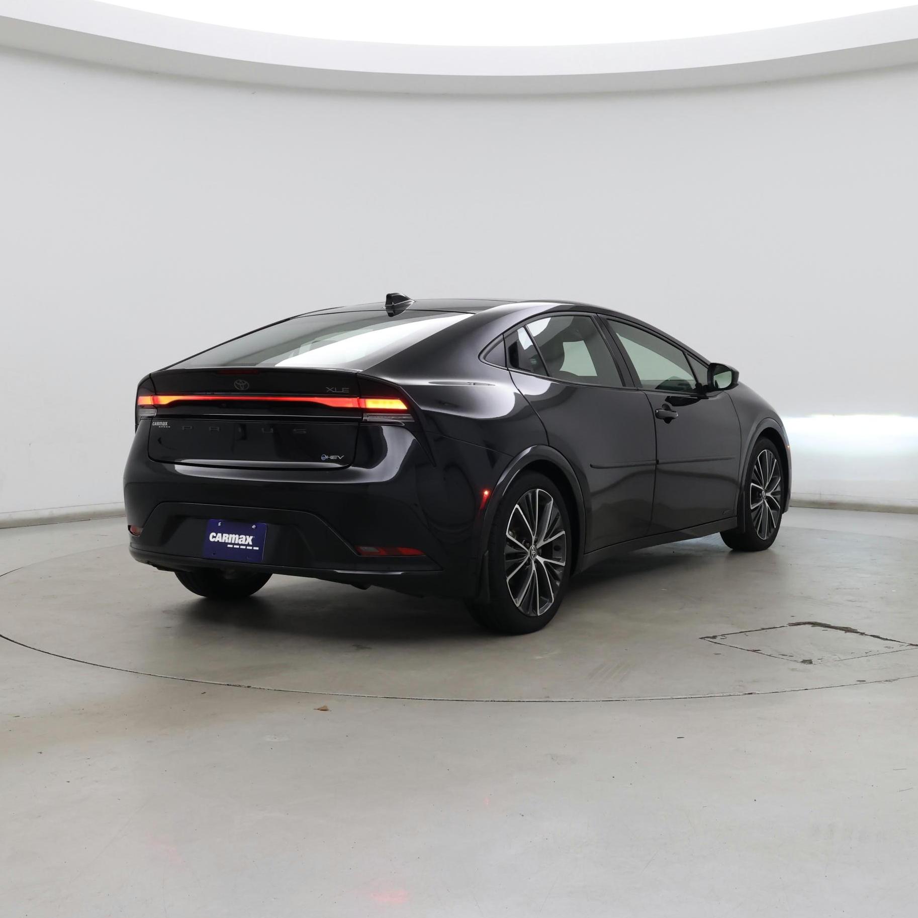 Thumbnail: 2023 Toyota Prius - 8