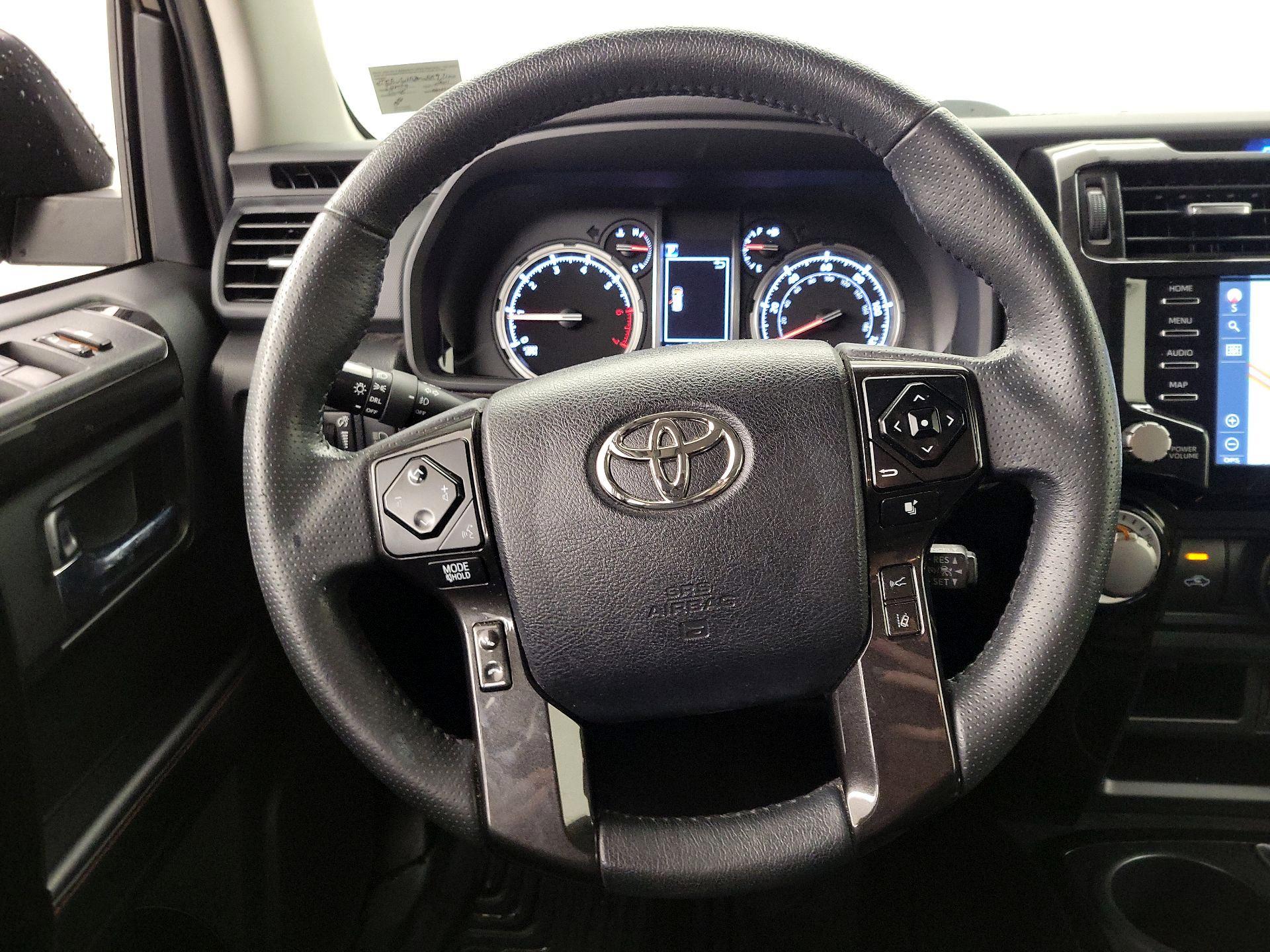 Thumbnail: 2021 Toyota 4Runner - 10
