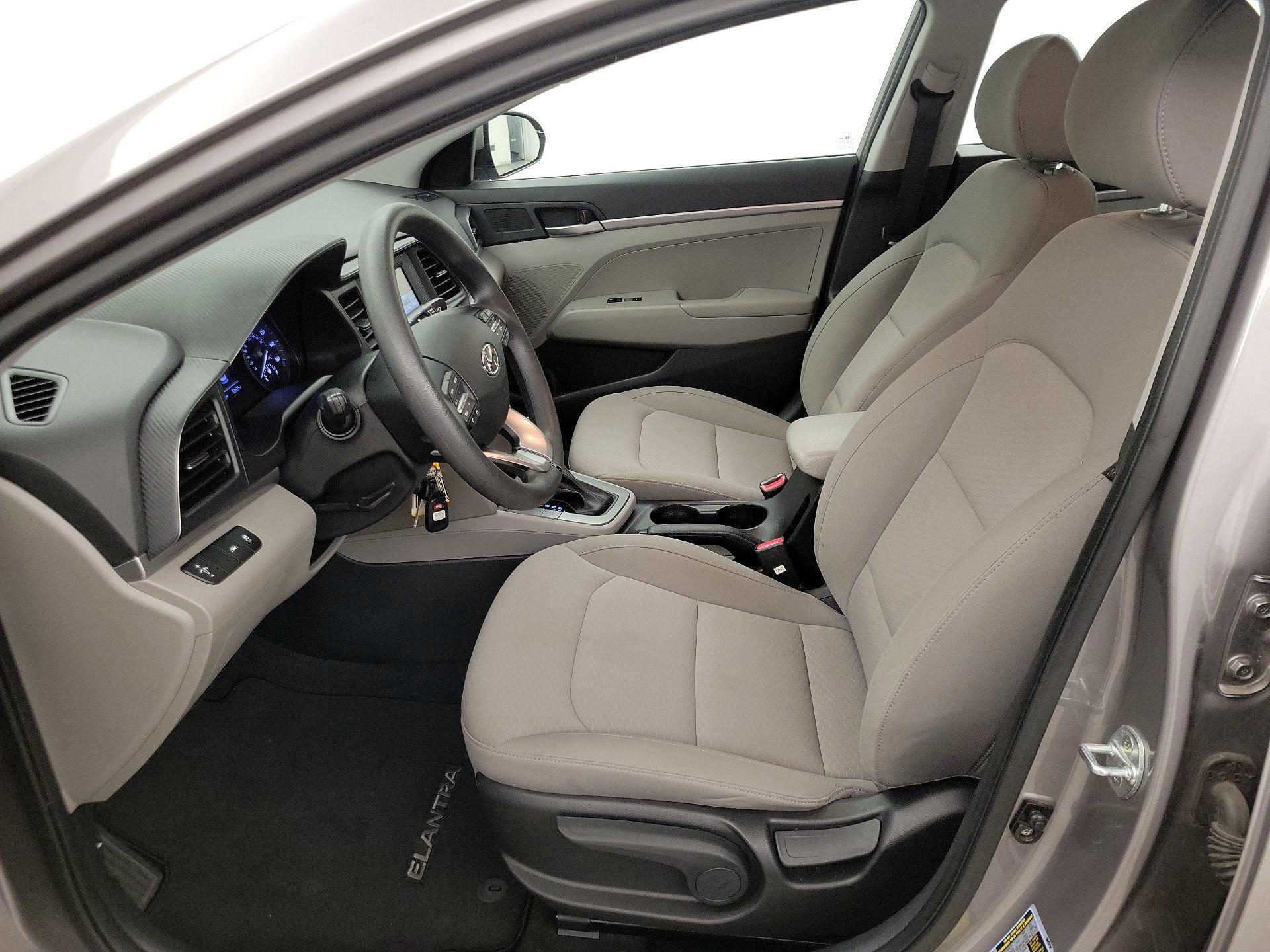 Thumbnail: 2020 Hyundai Elantra - 11