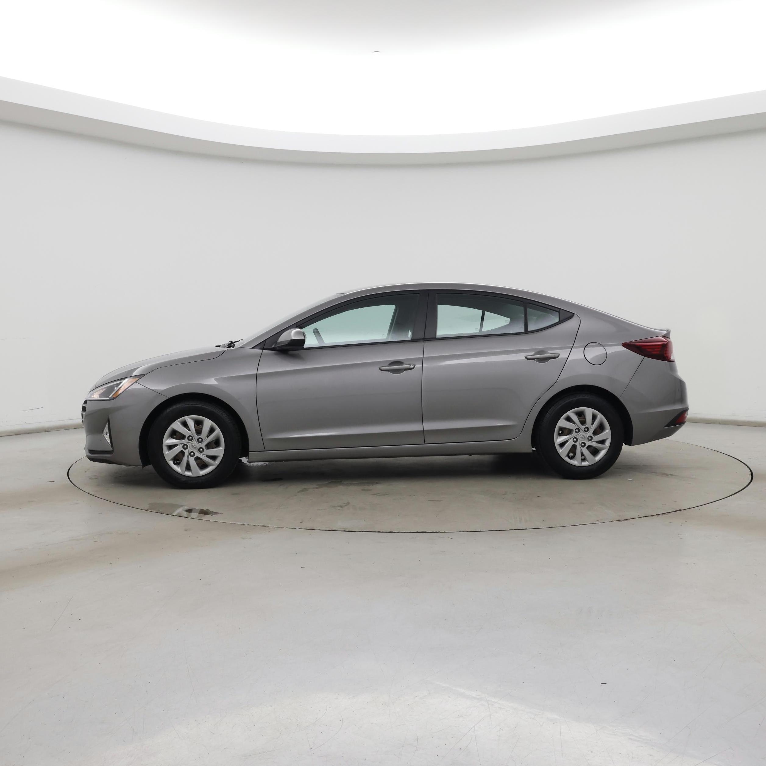 Thumbnail: 2020 Hyundai Elantra - 3
