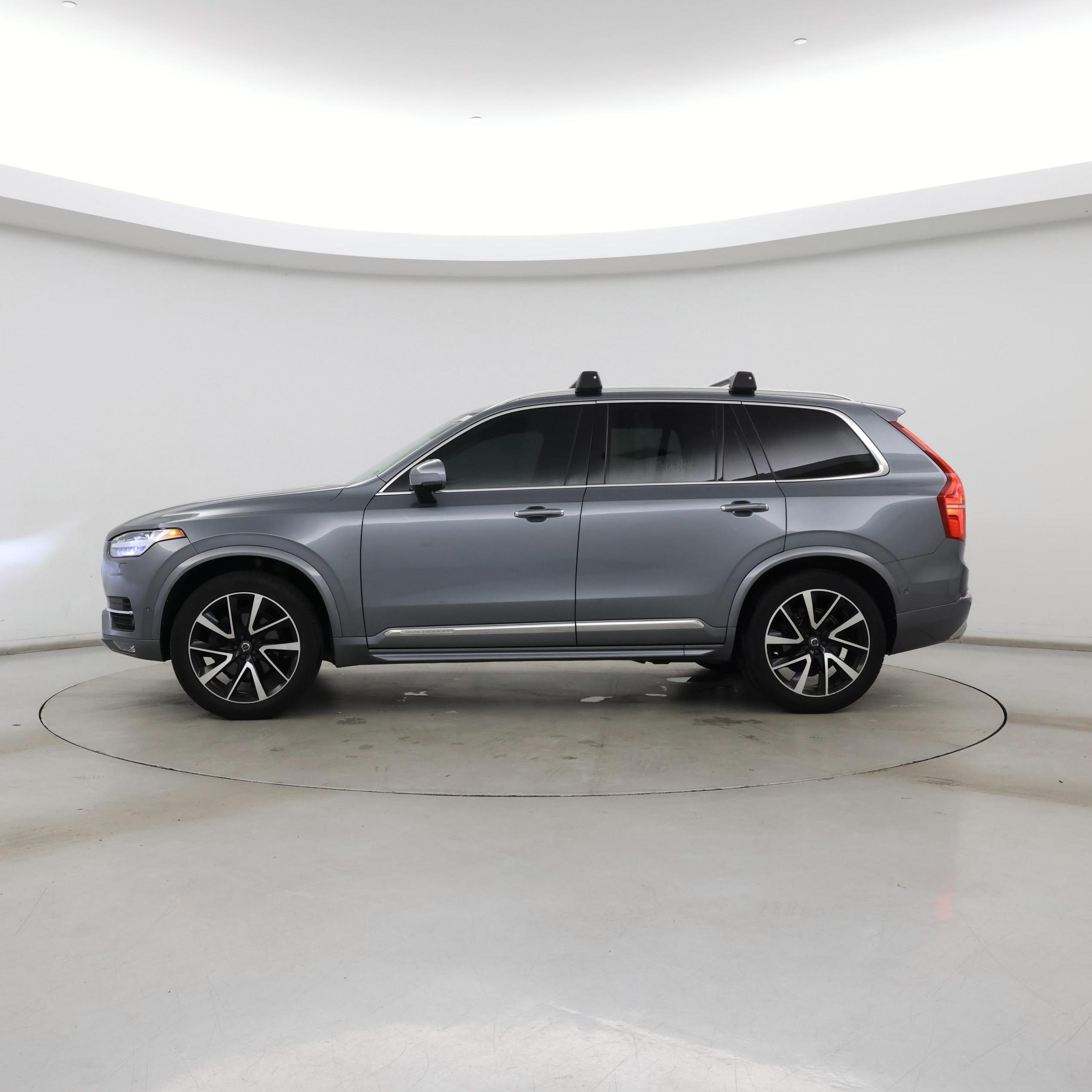 Thumbnail: 2018 Volvo XC90 - 3