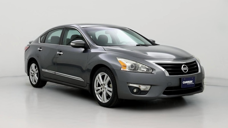 2015 Nissan Altima SL Hero Image