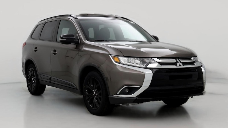 2018 Mitsubishi Outlander LE Hero Image