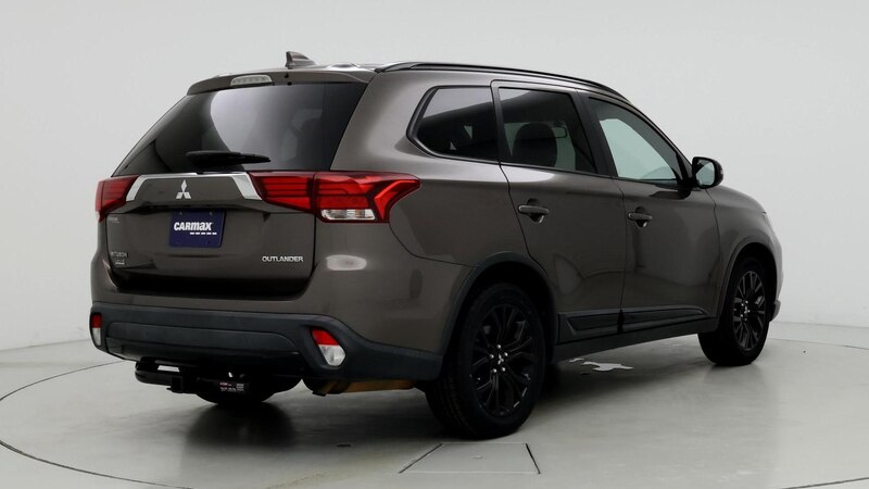 2018 Mitsubishi Outlander LE 8