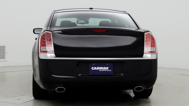 2014 Chrysler 300  6