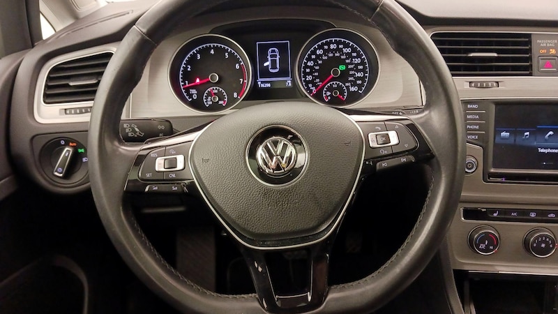 2017 Volkswagen Golf Wolfsburg Edition 10