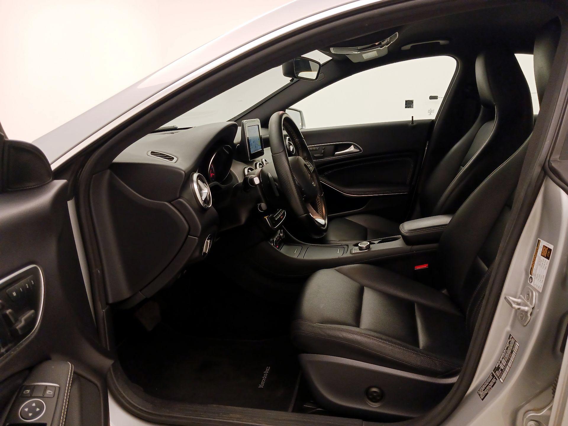 Thumbnail: 2015 Mercedes-Benz CLA - 11