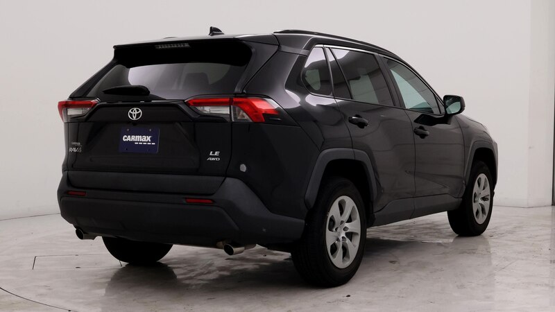 2020 Toyota RAV4 LE 8