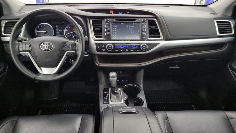 2019 Toyota Highlander XLE 9