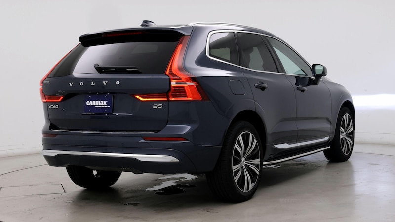 2023 Volvo XC60 B5 Plus 8