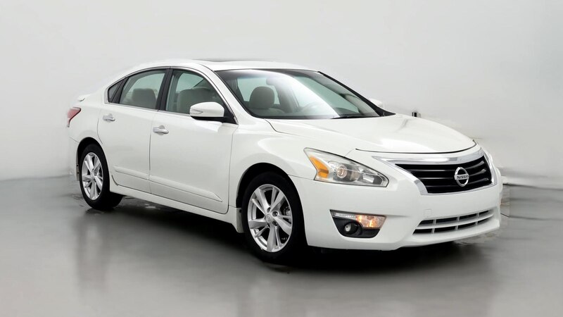 2013 Nissan Altima SV Hero Image