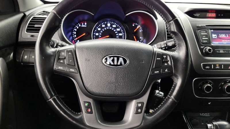 2014 Kia Sorento LX 10