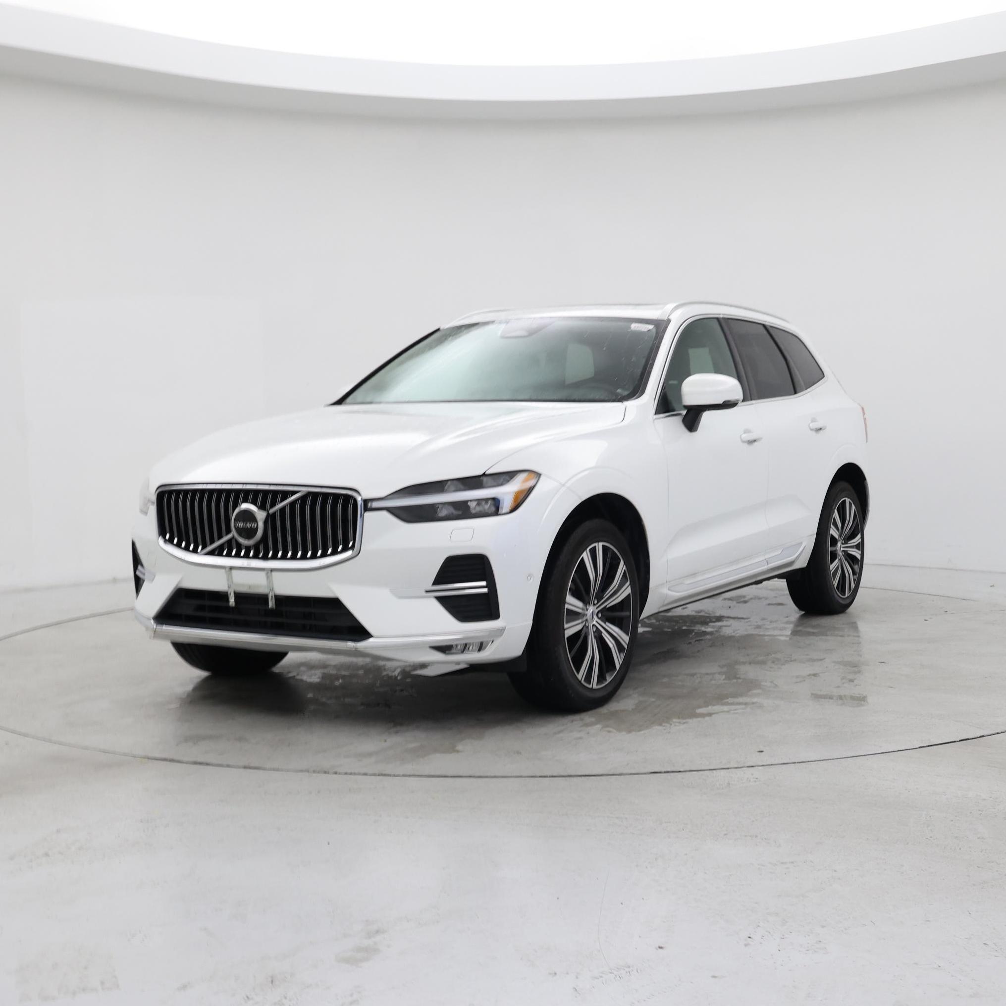 Thumbnail: 2023 Volvo XC60 - 4